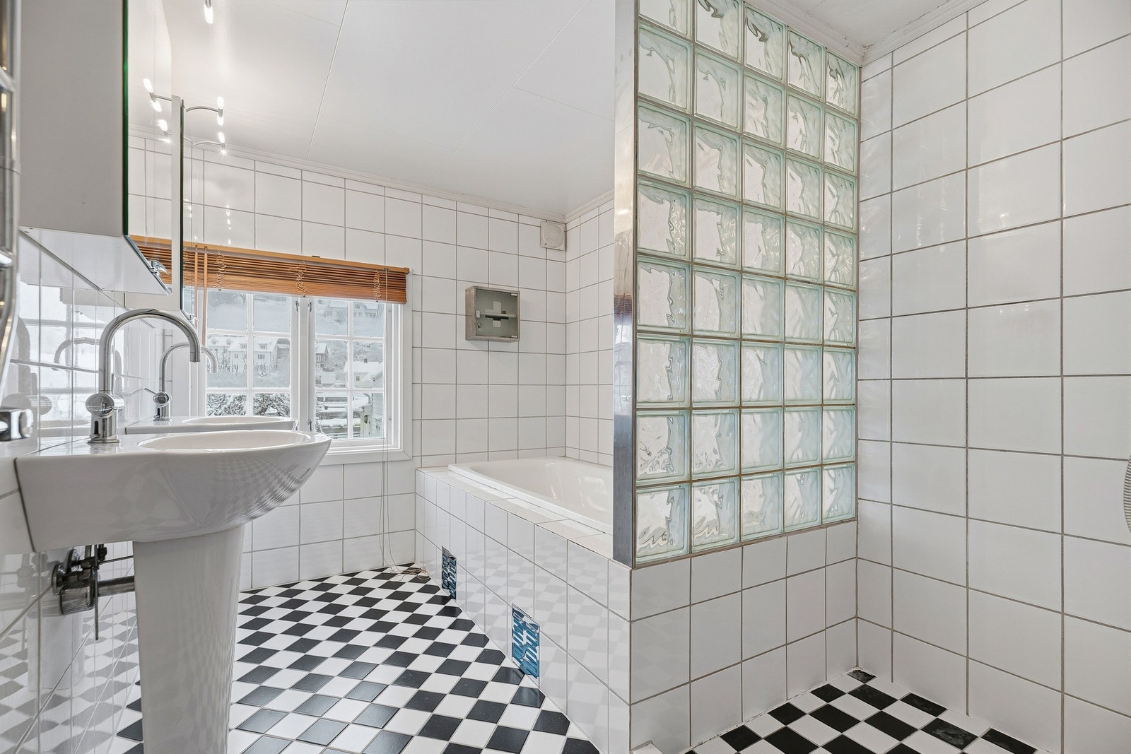 Doble, stående servanter Galleribilde