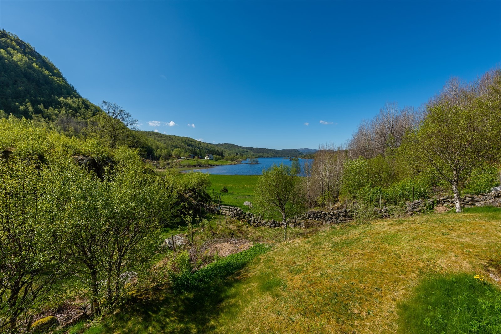 Her har man god utsikt over fredelige områder Galleribilde