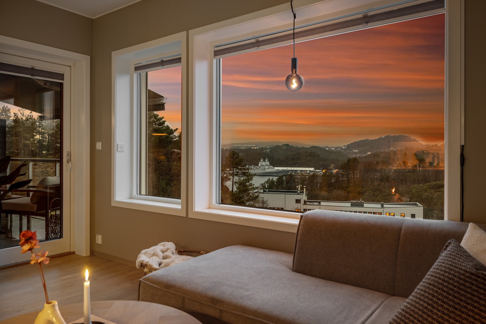 Stuen måles til 35,3 kvm. Galleribilde