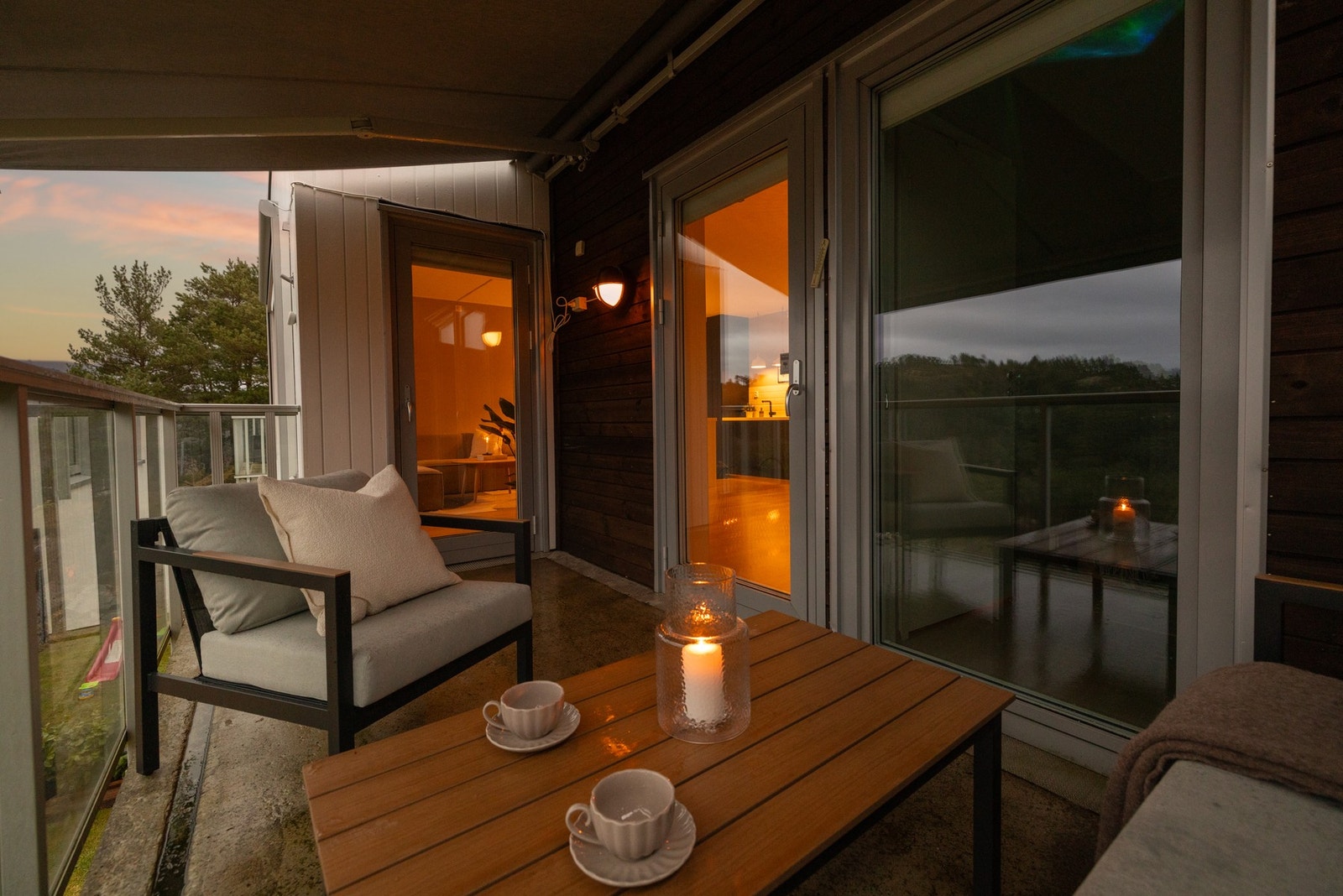 En flott uteplass hvor fine dager kan nytes! Galleribilde