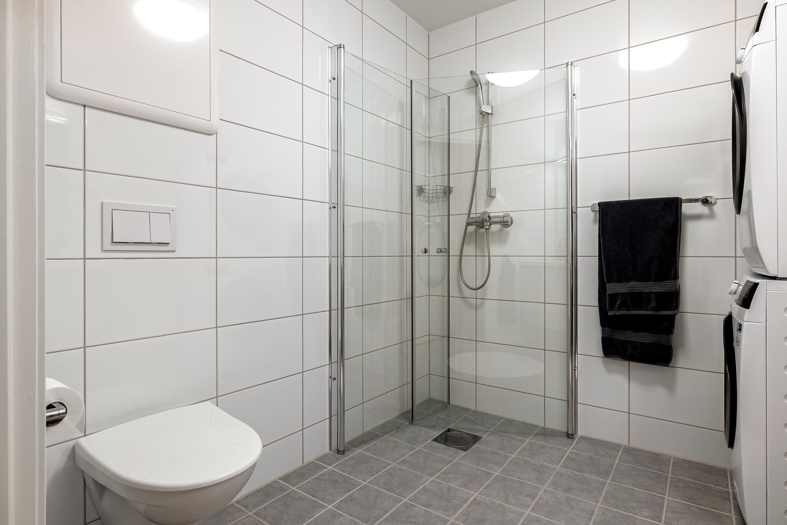 Det er også opplegg for vaskemaskin med plass til tørketrommel i tårn. Galleribilde