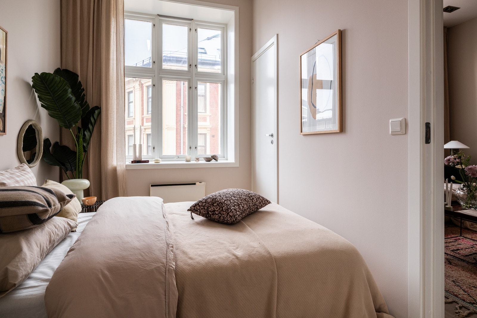 God plass til dobbeltseng Galleribilde