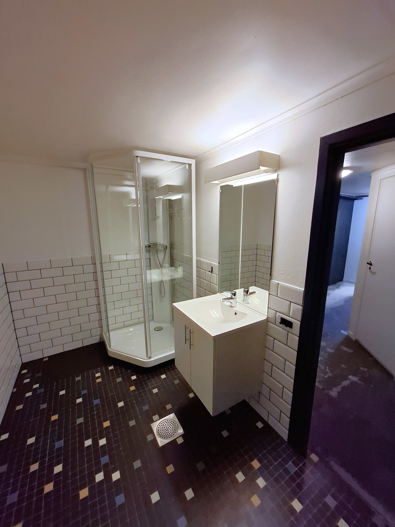 Bad i underetasjen Galleribilde