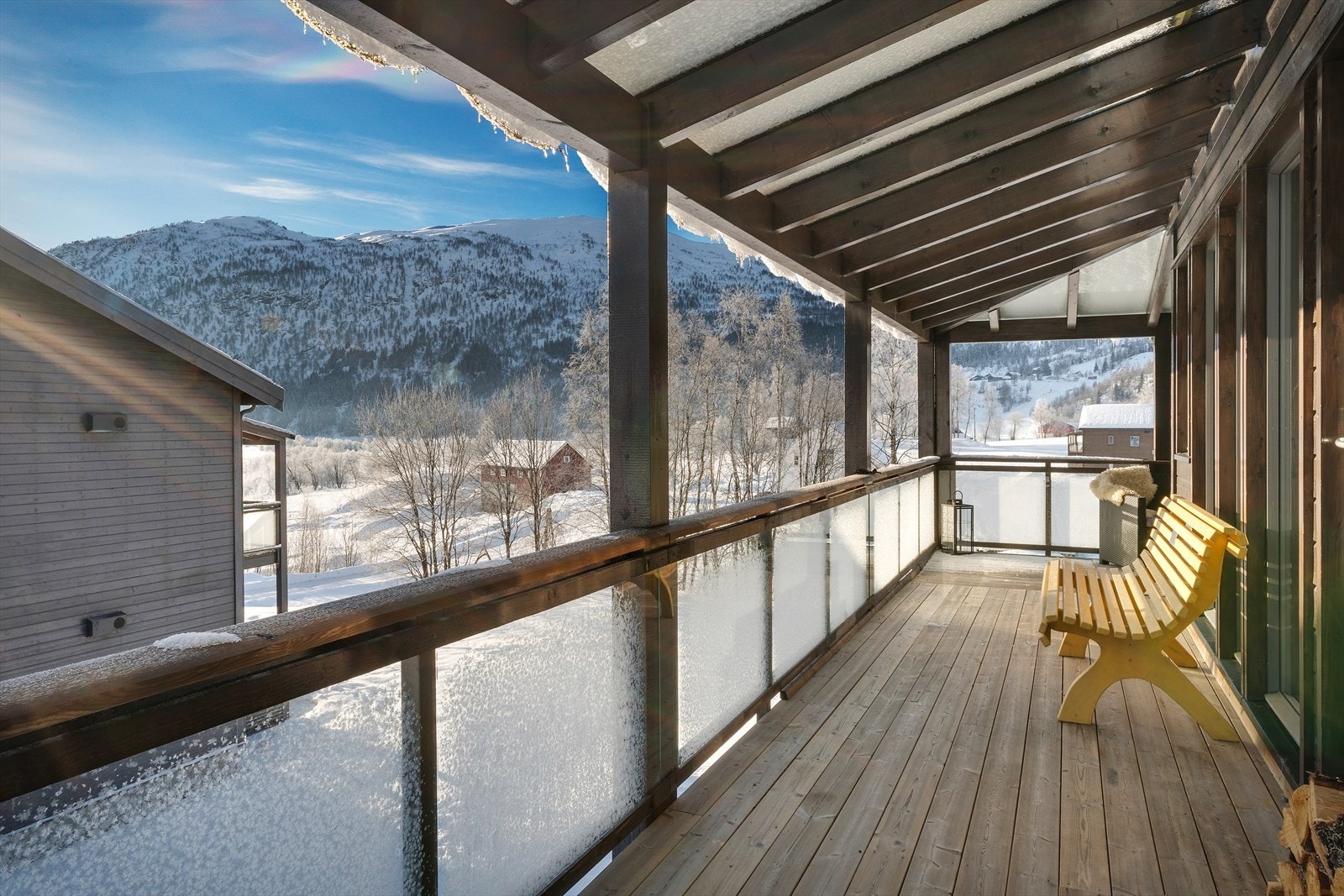 Her er det gode bruksmuligheter med plass til ønsket utemøblement Galleribilde