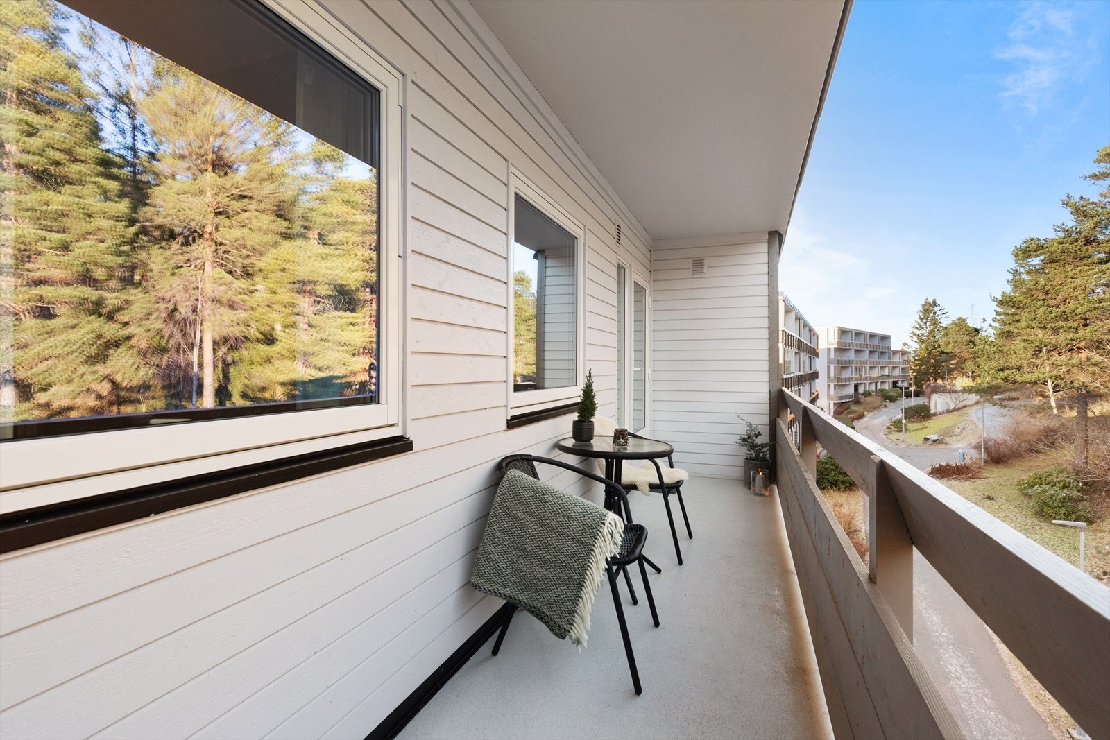 Frokostbalkong på ca 7 kvm. Galleribilde