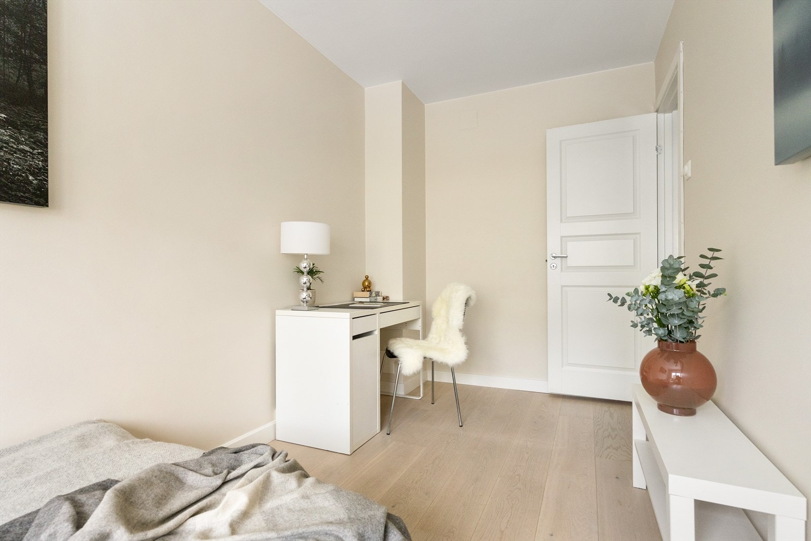 Det er et allsidig rom som passer perfekt som barnerom, gjesterom eller hjemmekontor, tilpasset dine behov. Galleribilde