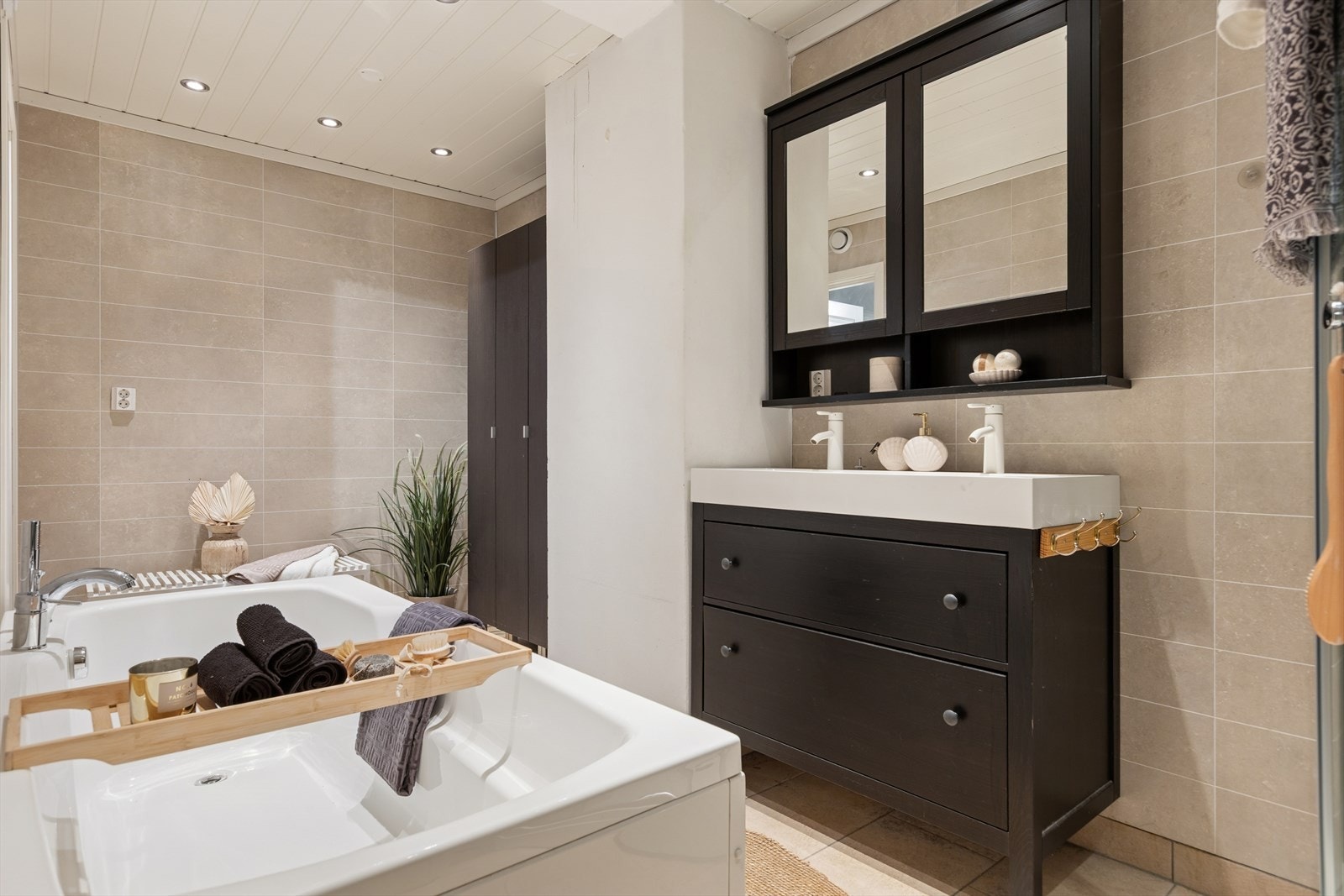 Romslig bad fra 2014. Galleribilde