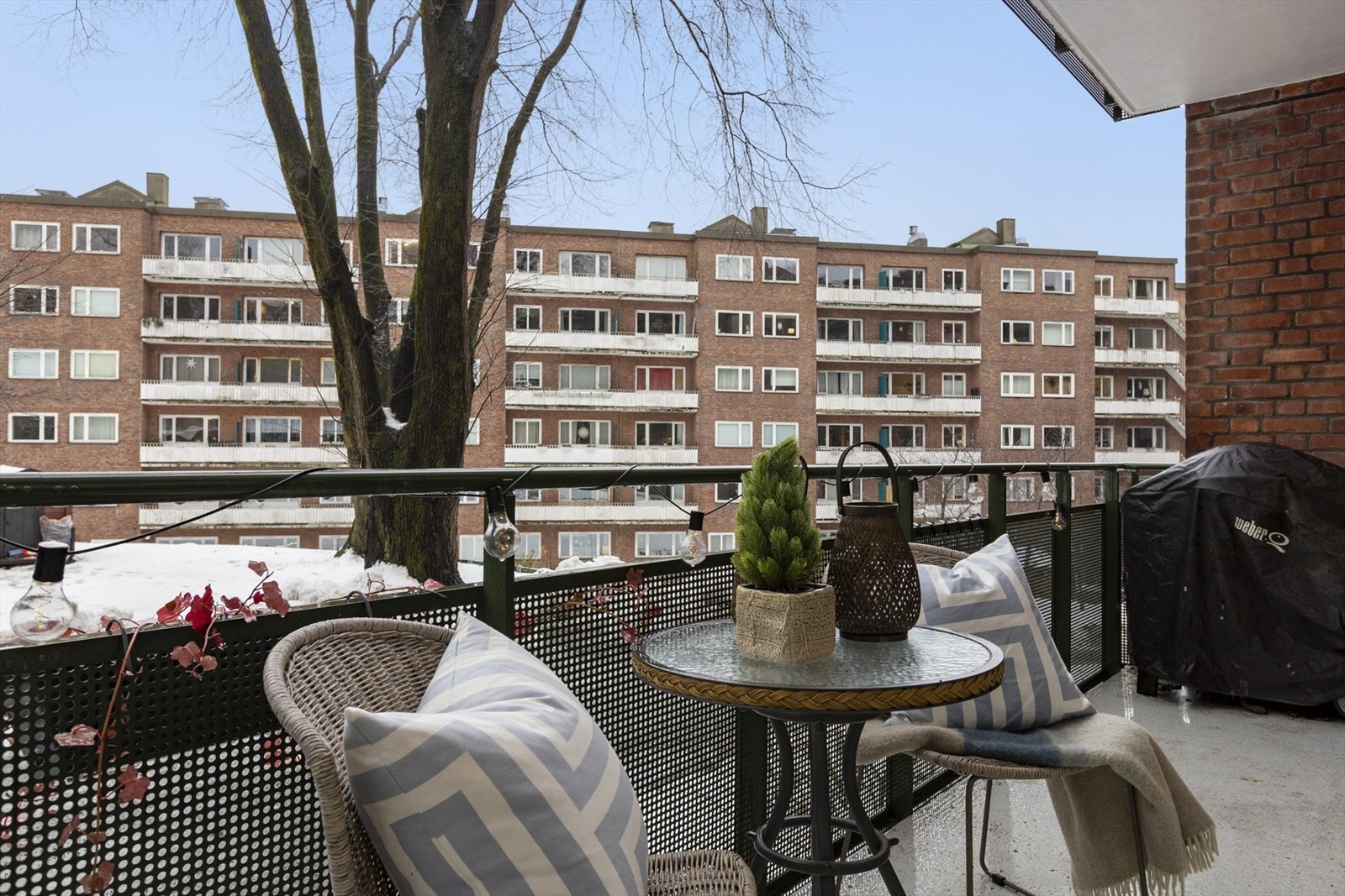 3-roms med balkong mot bakgård! Galleribilde