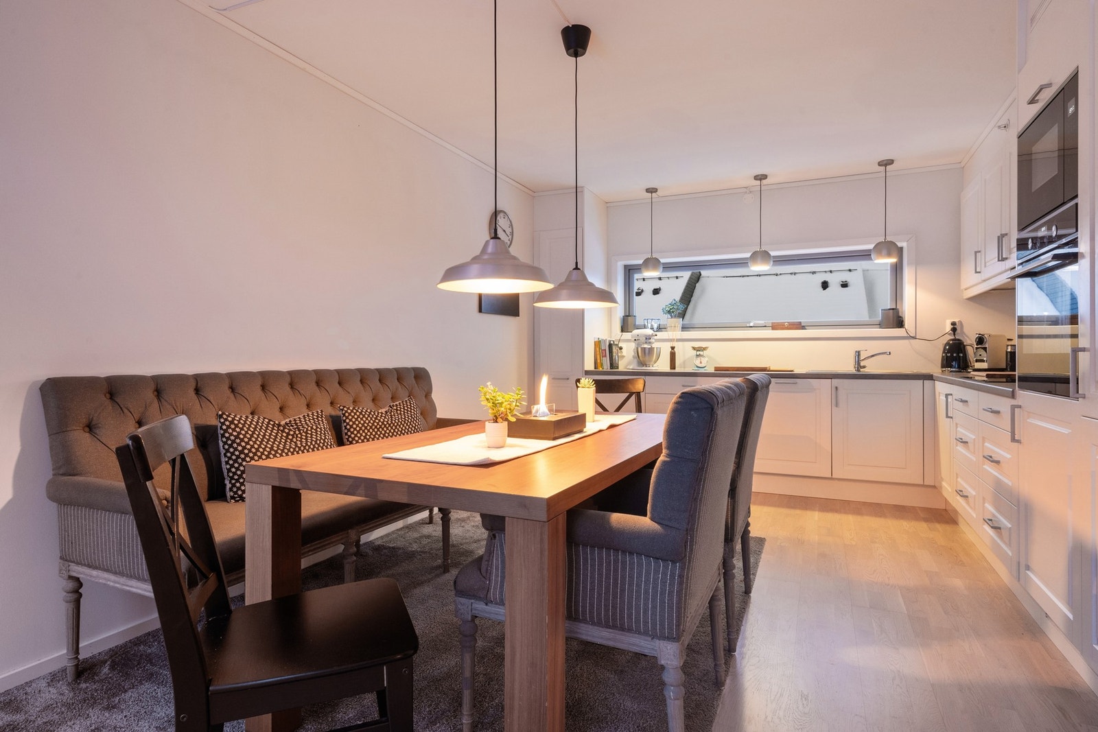 Her kan du nyte gode måltider alene, eller med de du er glad i. Galleribilde