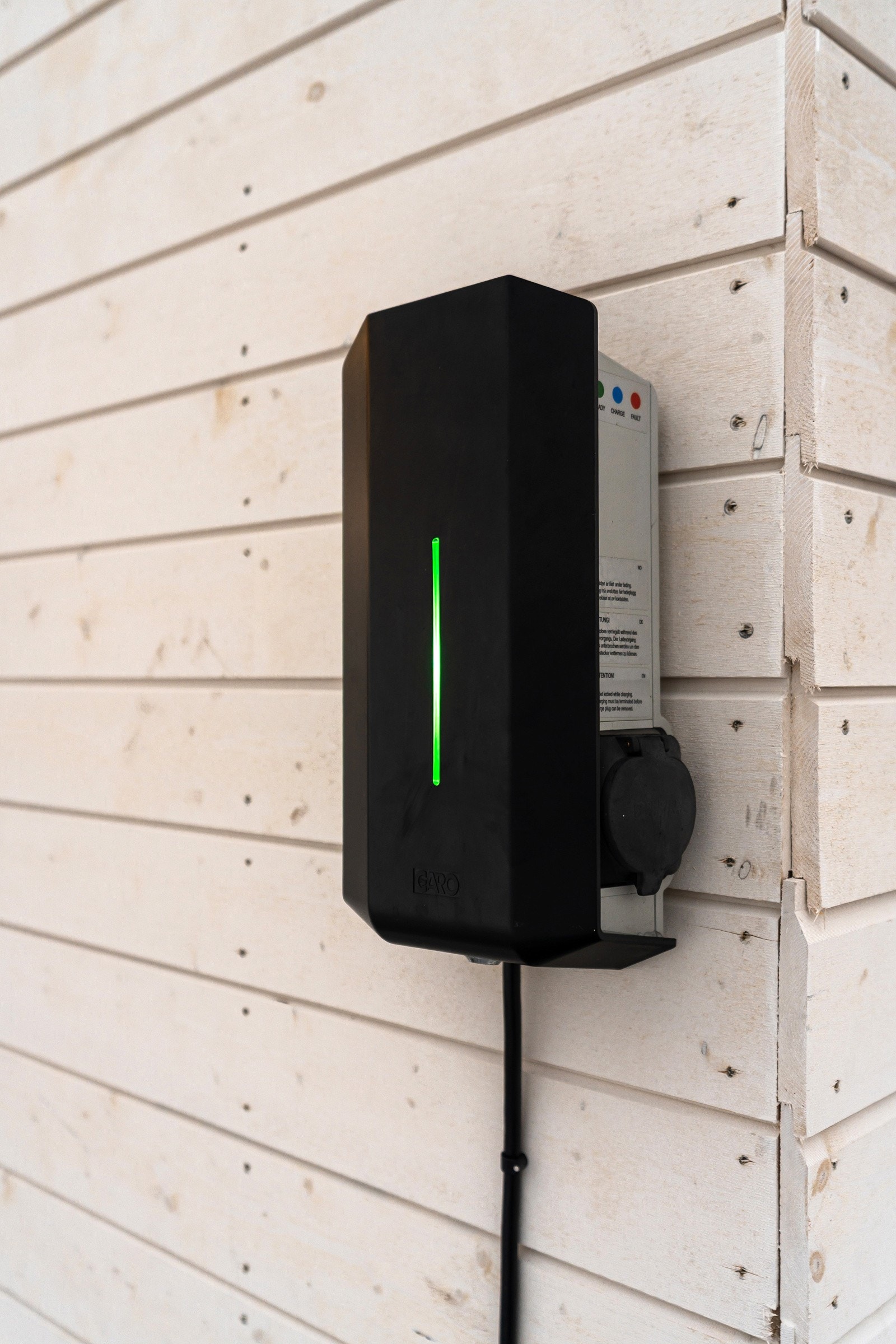 Det er installert elbil-lader.