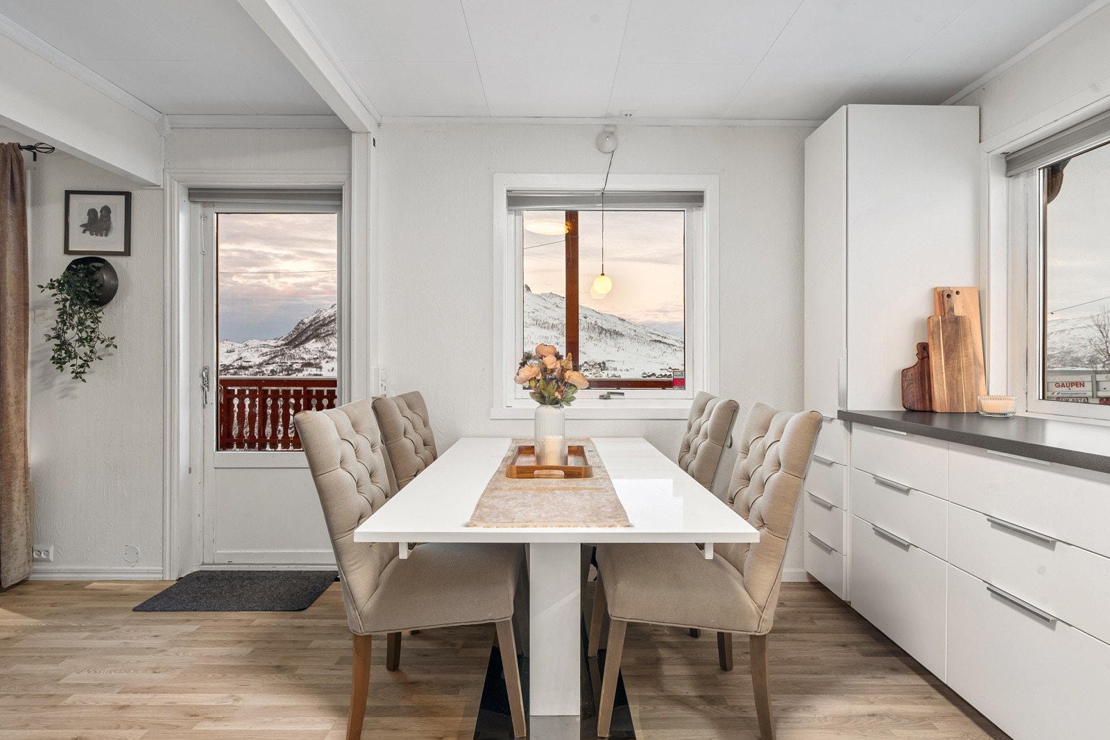 Spiseplass med fin utsikt.