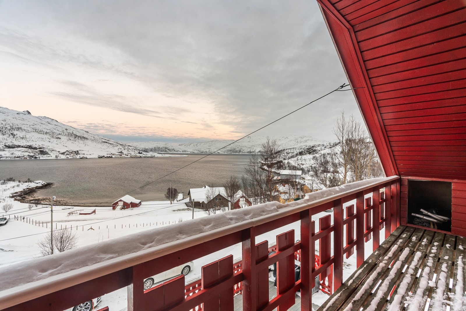 Luftebalkong med nydelig utsikt.