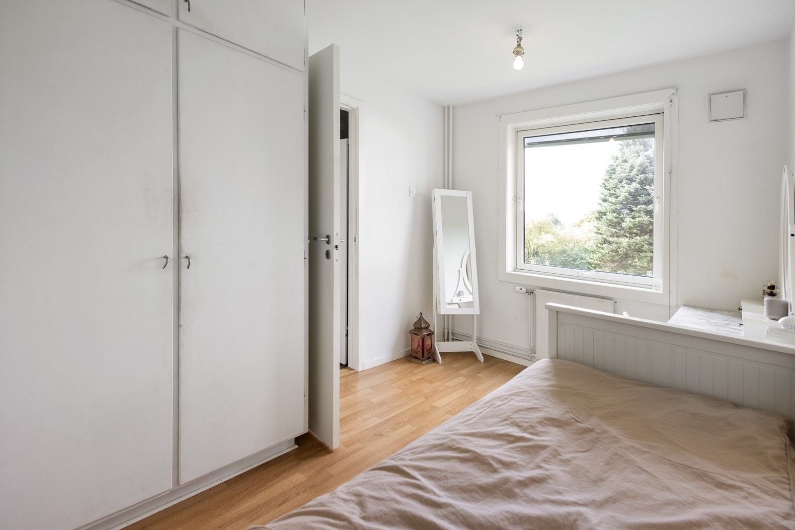 Et rom med mange muligheter: kontor, barnerom eller noe helt annet. Galleribilde