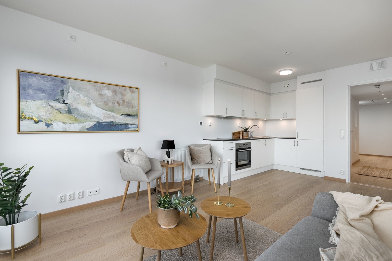 Grunnpakke for kabel-TV og internett er inkl. i felleskostnadene. Bilde fra L707 Galleribilde