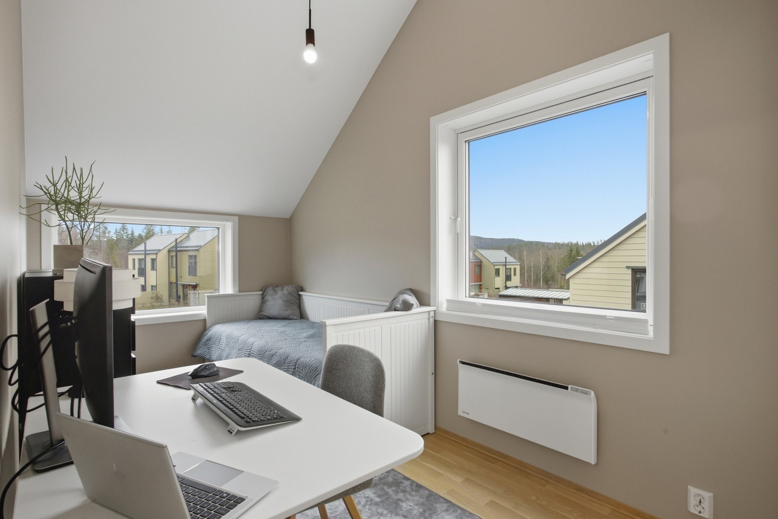 Det er mulighet for flere barnerom, soveplass for gjester eller hjemmekontor. Galleribilde