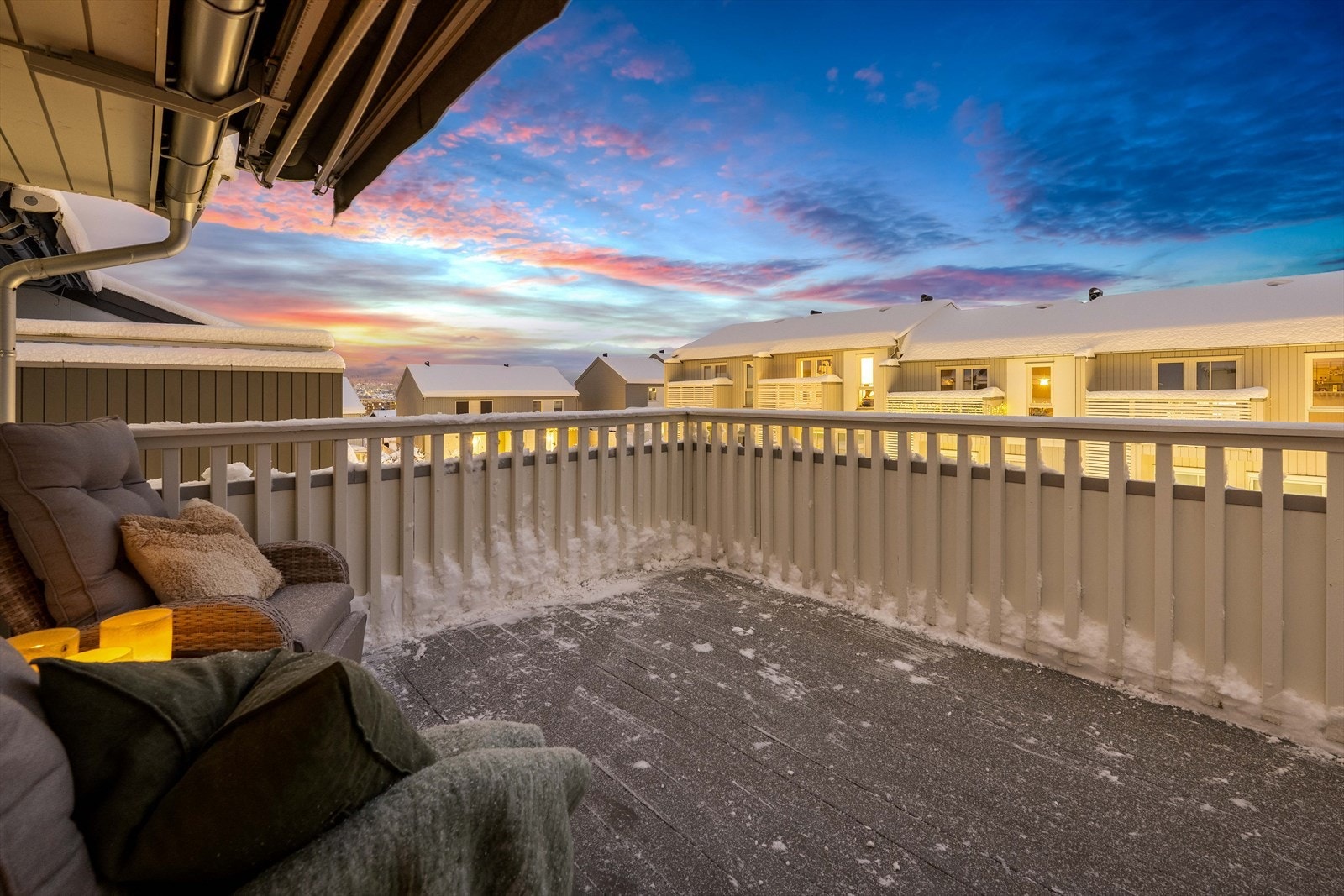 Takterrassen som er på ca. 11 kvadratmeter er sydvendt og kan by på meget gode solforhold Galleribilde