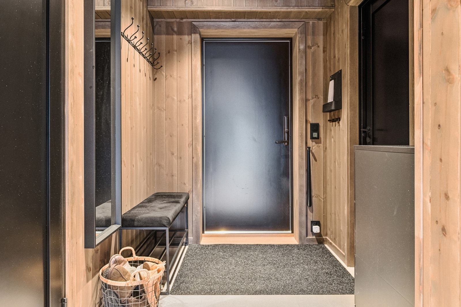 Varmekabler i gang/hall, vaskerom og bad. Galleribilde