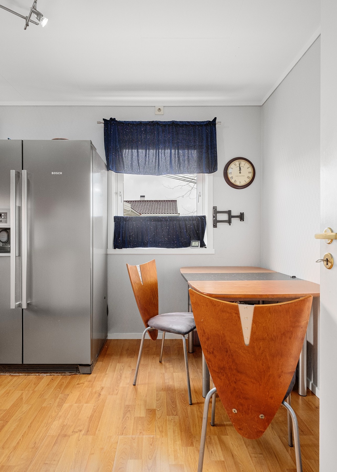 Plass til spisekrok på kjøkken Galleribilde