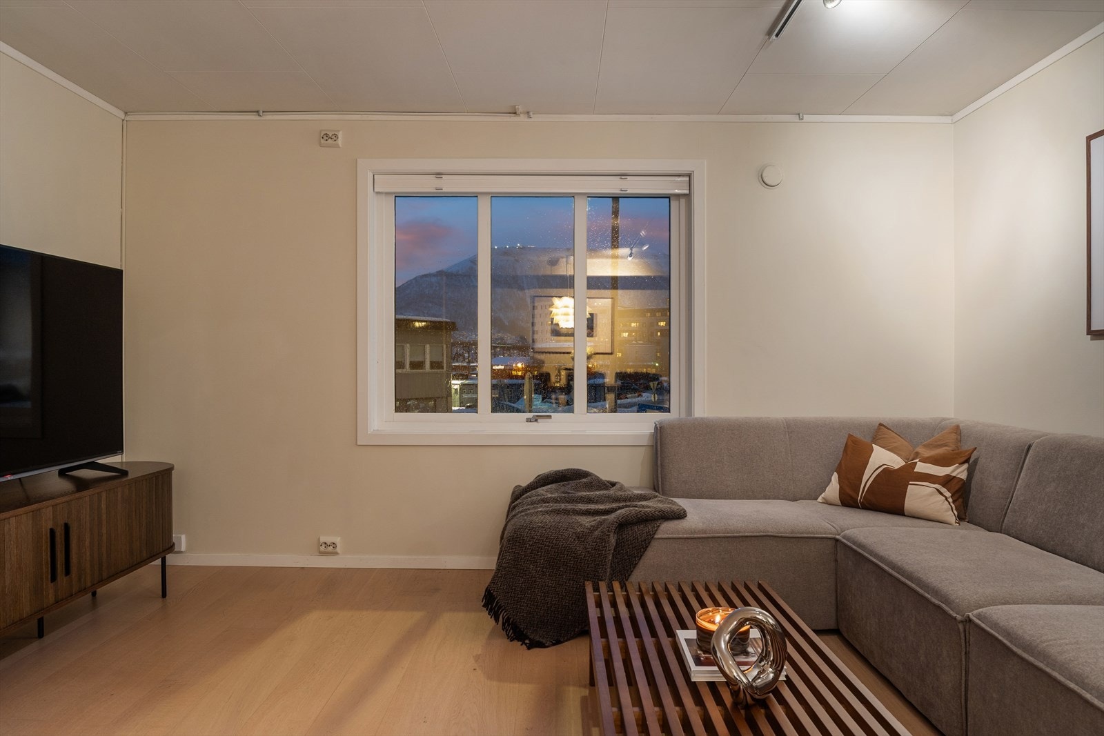 Stuen er malt i nyere tid. Galleribilde