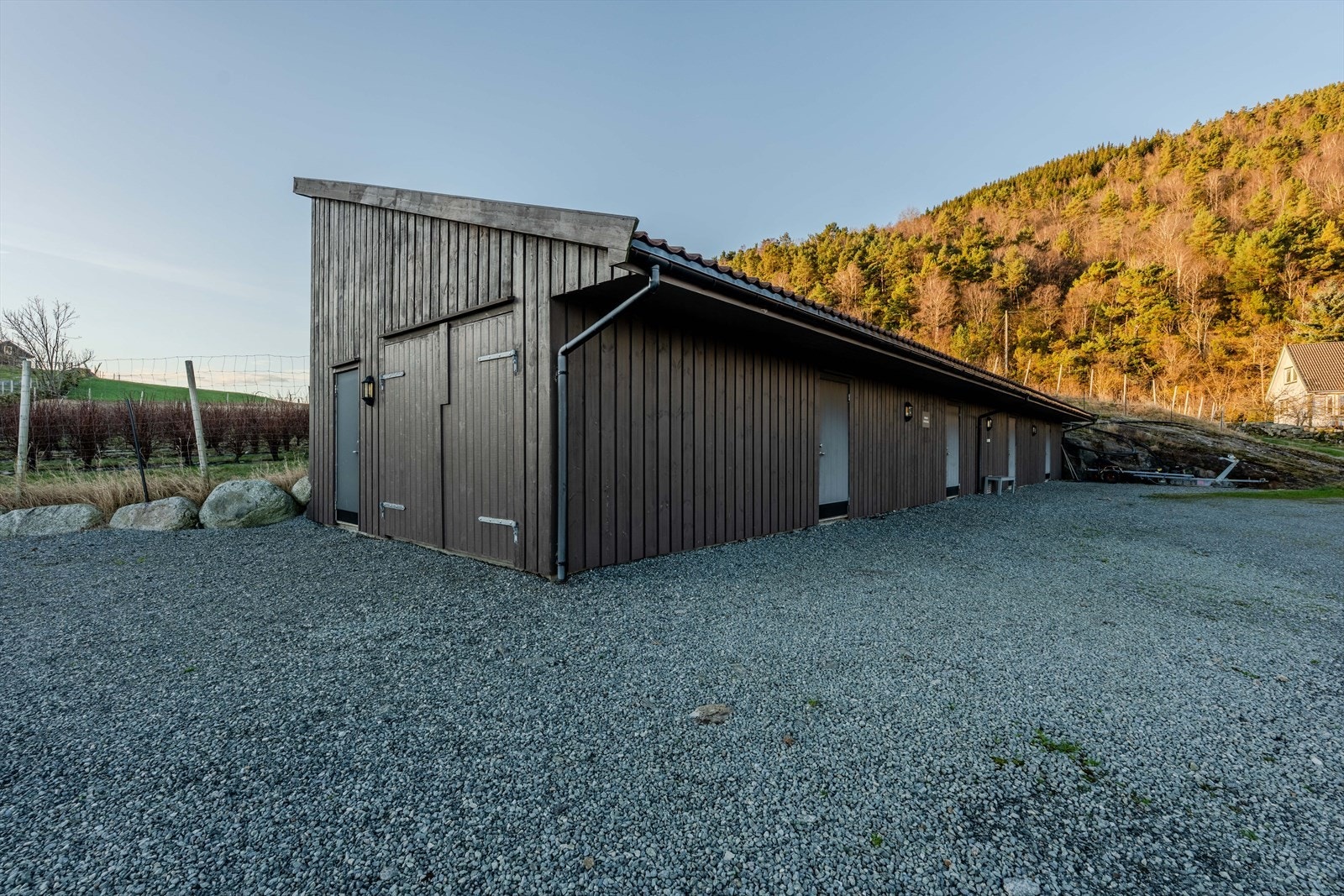 Naustboder kan leies , kr 4.000/år Galleribilde