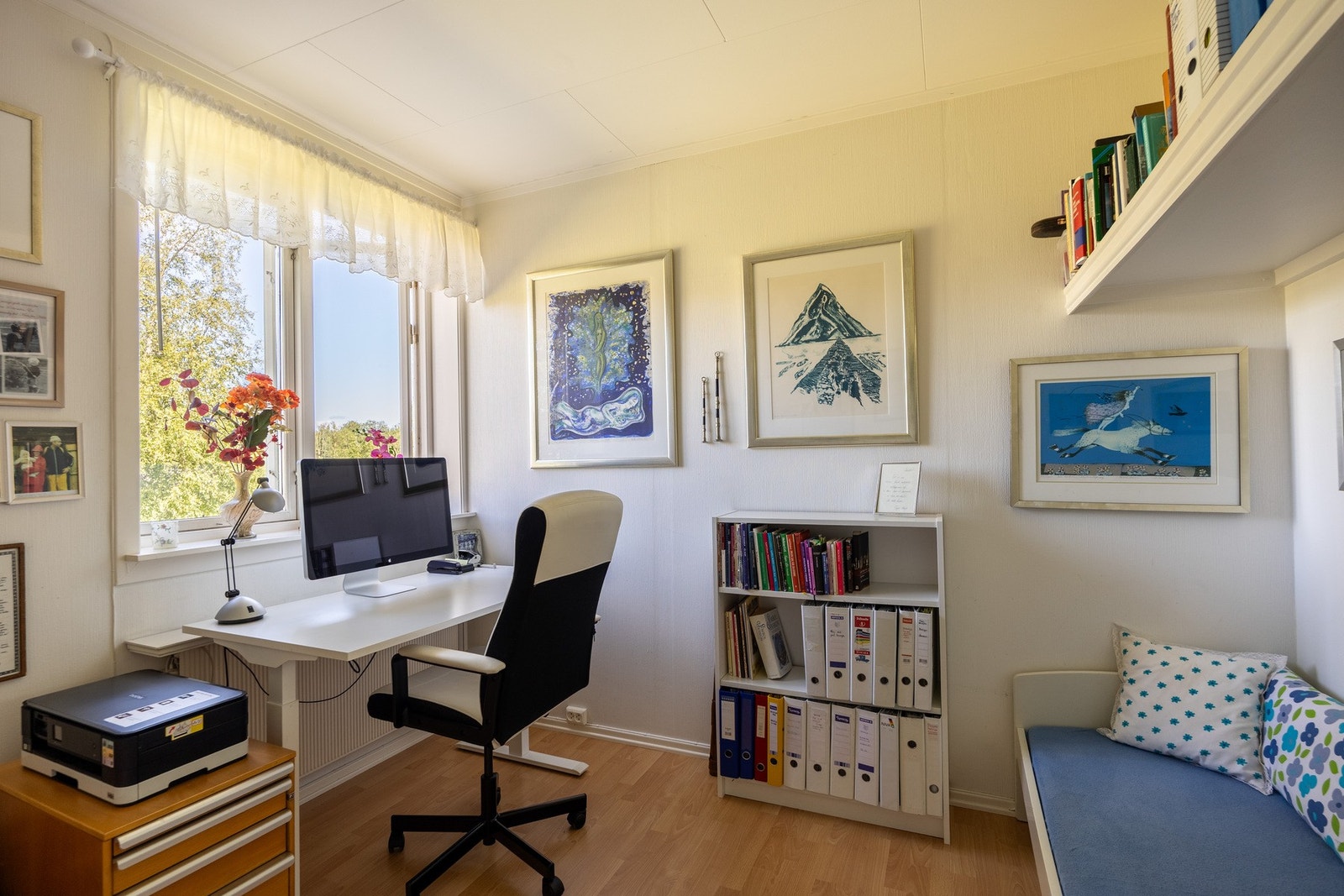 Boligen har totalt to soverom i 1. etasje. Galleribilde