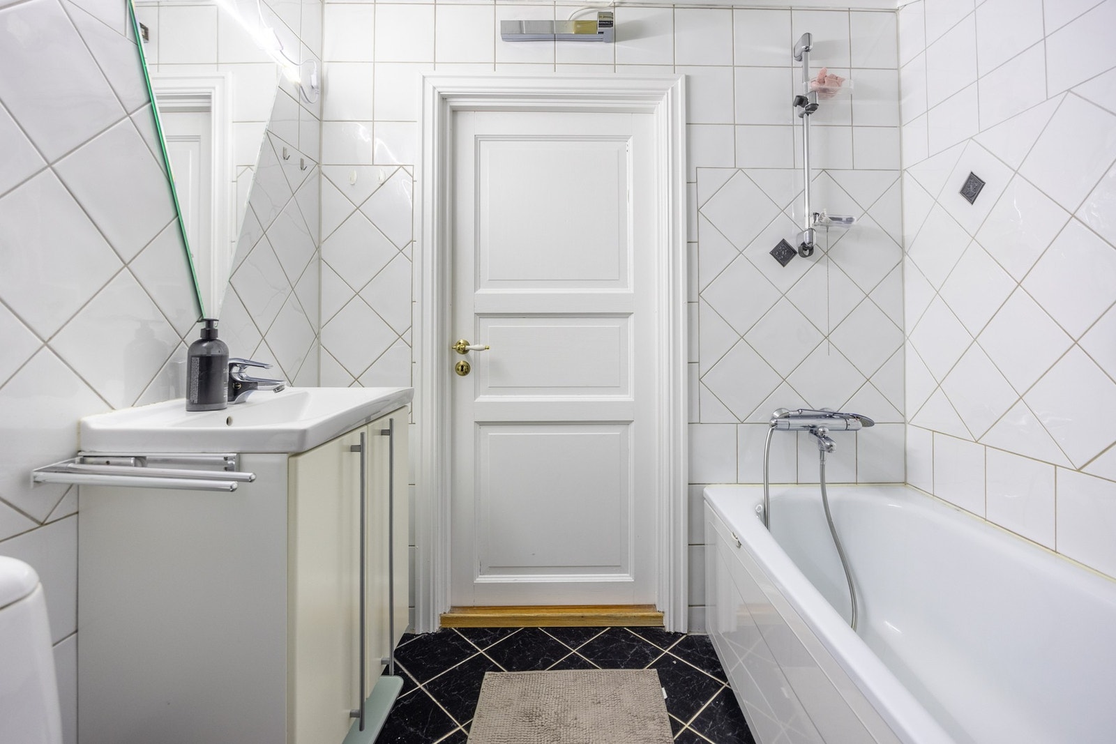 Baderom i loftsetasjen. Galleribilde