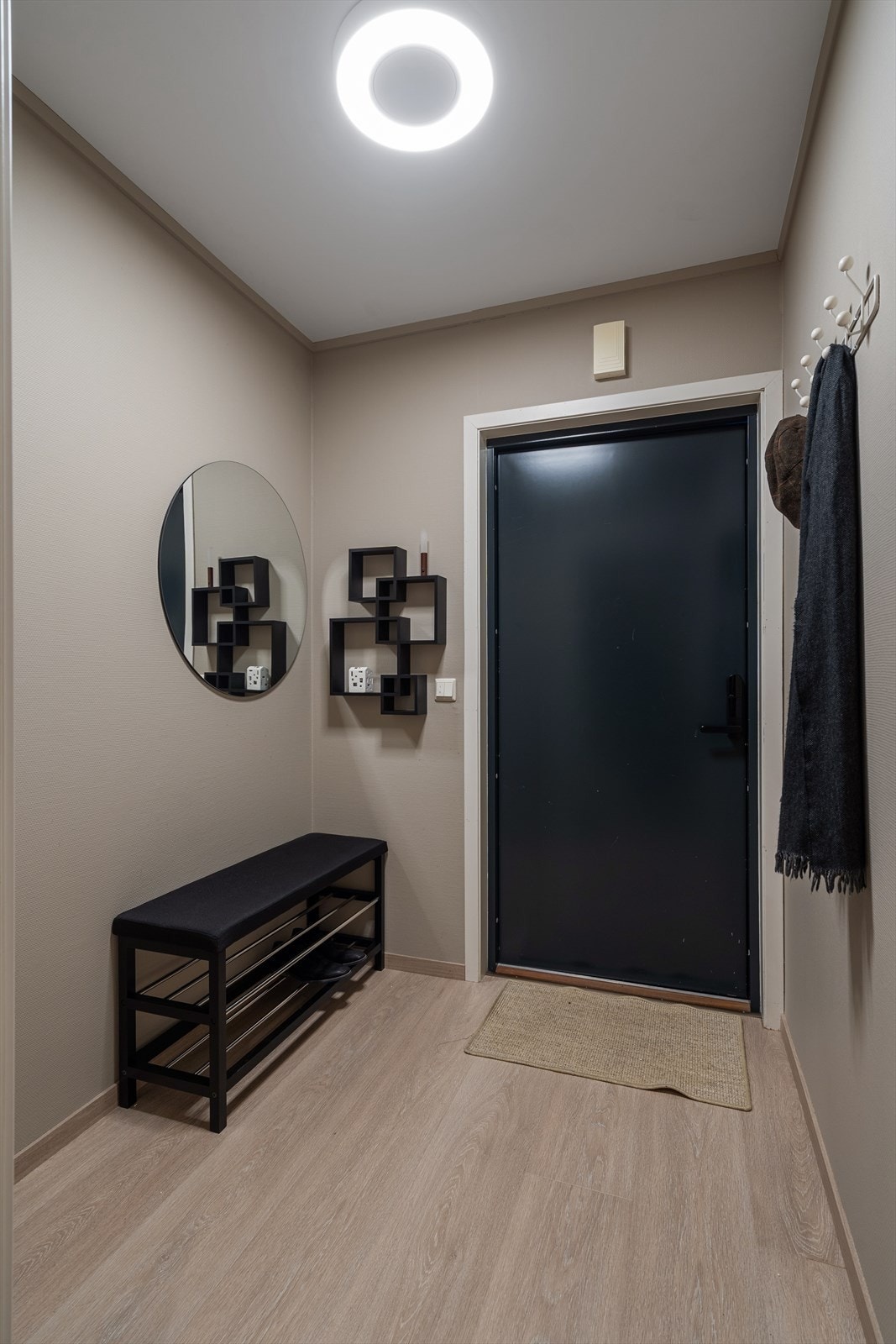 Entré. Galleribilde