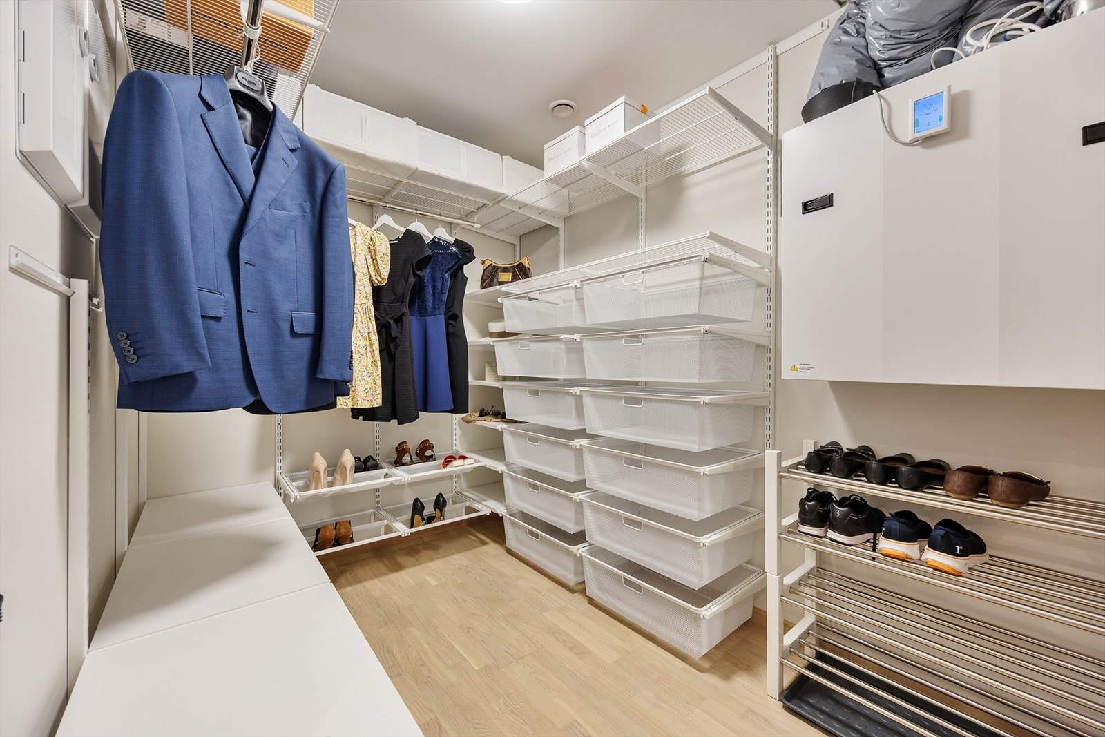 Stor og praktisk bod for ekstra lagringsplass Galleribilde