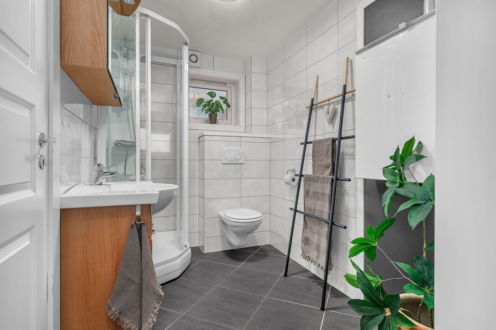 Underetasje - Bad Galleribilde