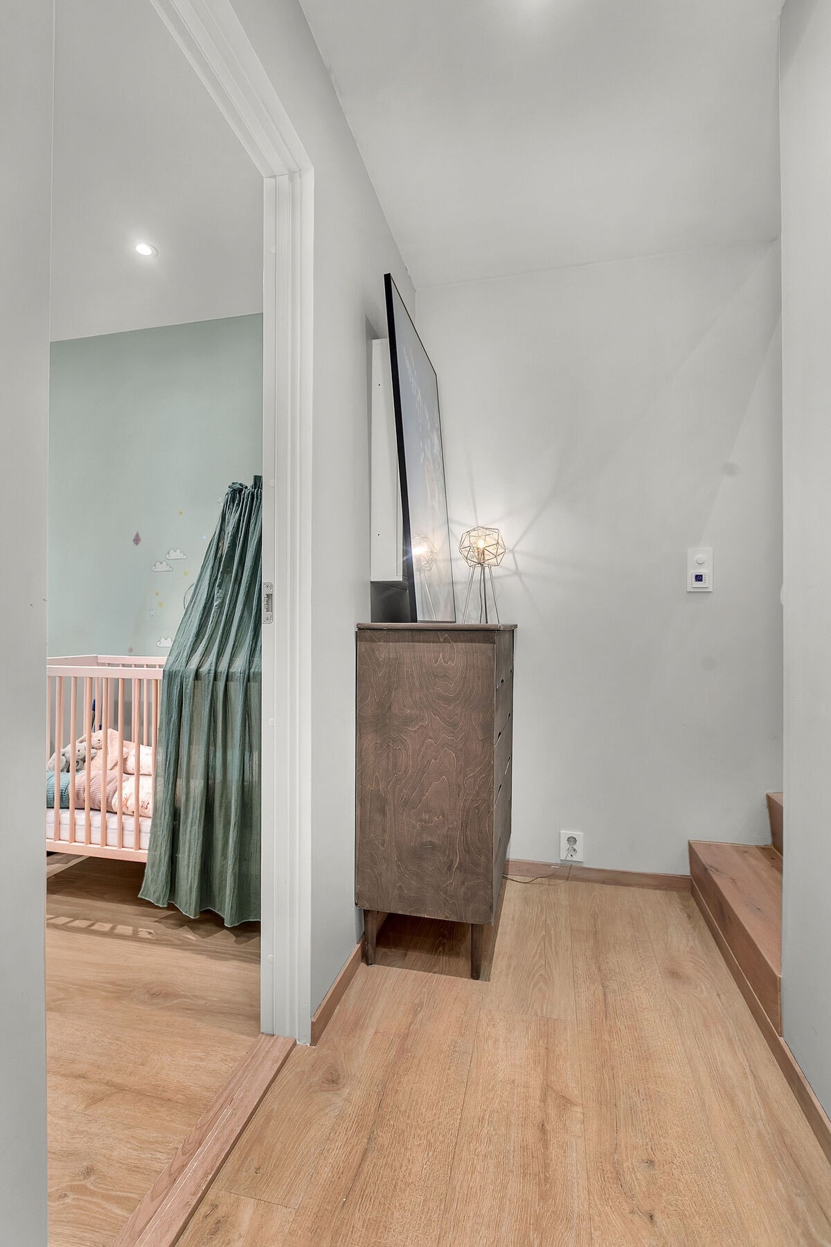 Underetasje - Gang Galleribilde