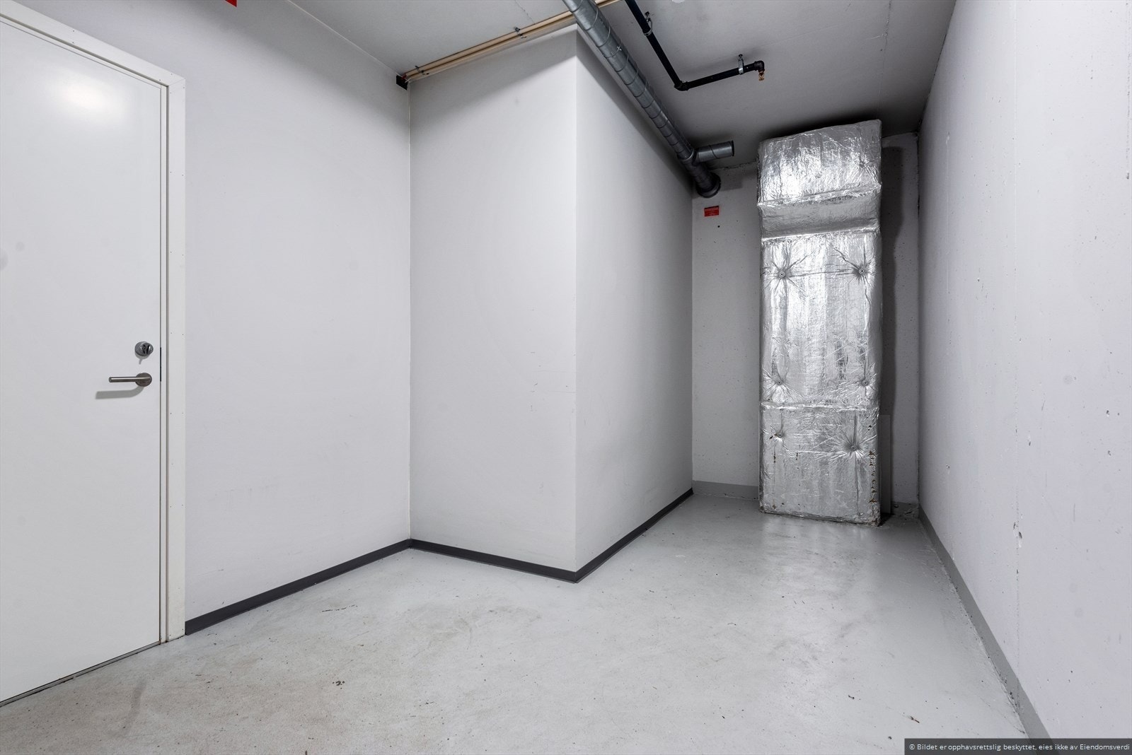 Leiligheten disponerer en romslig bod på ca. 10 kvm i byggets kjelleretasje. Galleribilde