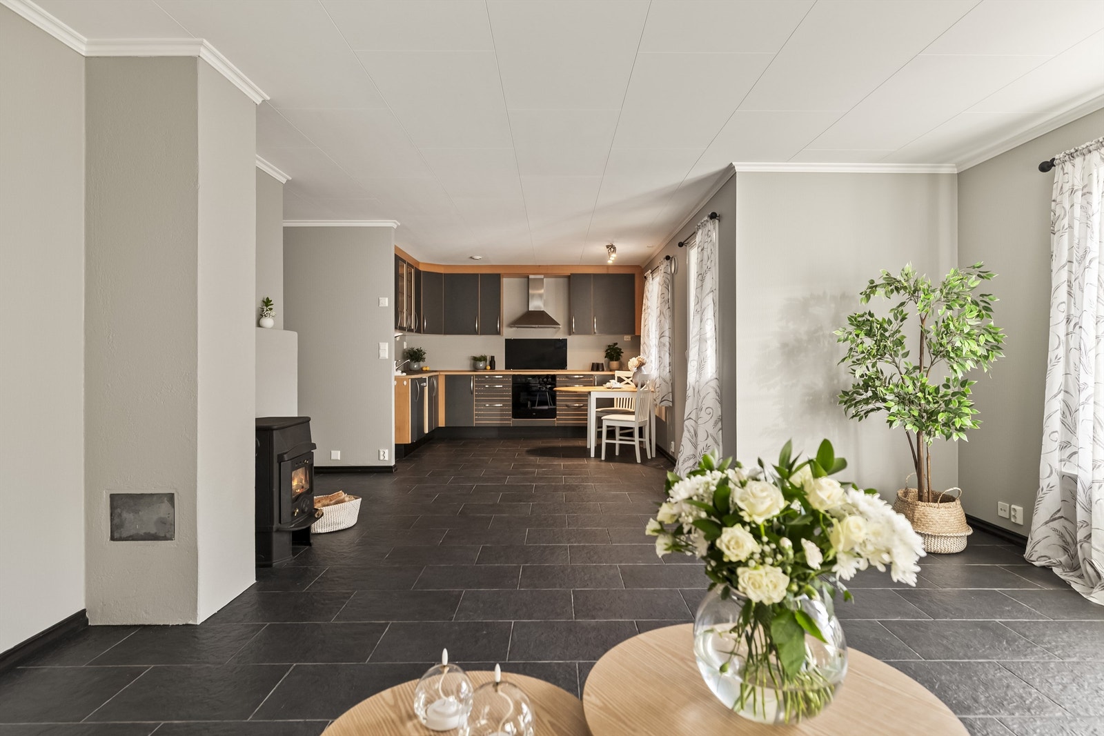 Flislagt gulv som gjør vedlikeholdet enda enklere. Galleribilde