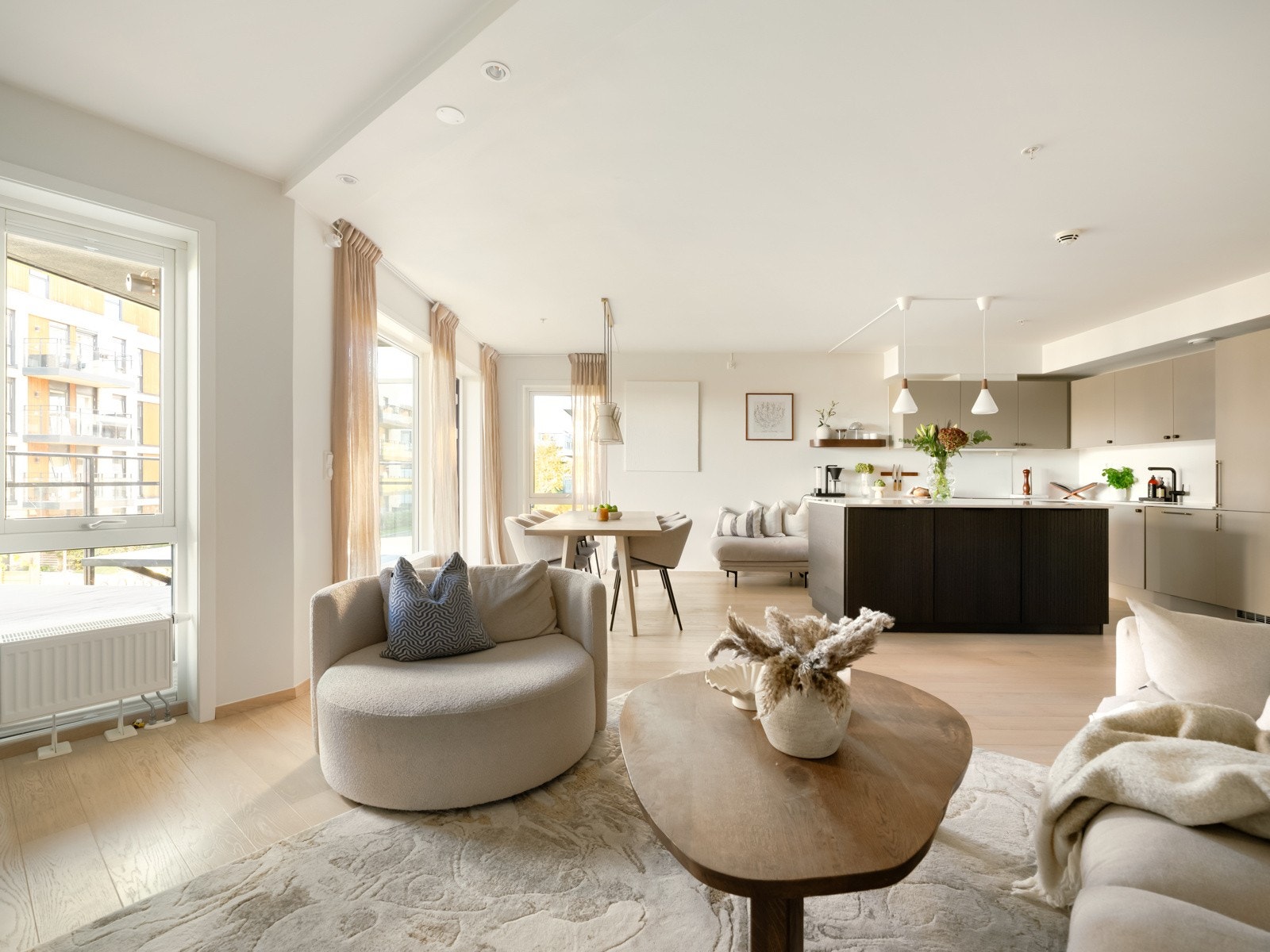 PrivatMegleren ved Nicoline Borg Halden ønsker velkommen til Malerhaugveien 32B! Foto: Alexander Granlie Galleribilde
