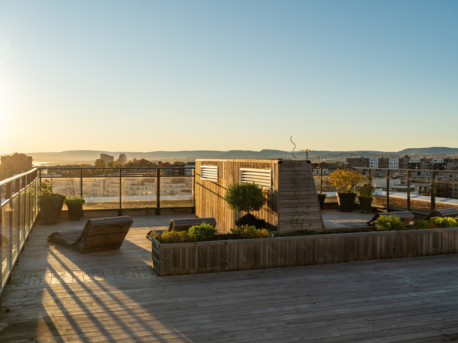 Borettslaget har en stor, felles takterrasse med vakker utsikt over byen Galleribilde
