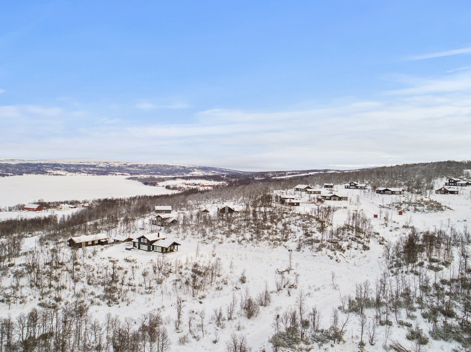Om sommeren e det minst like fint som på vintrene med nydelige solforhold og natur. Galleribilde