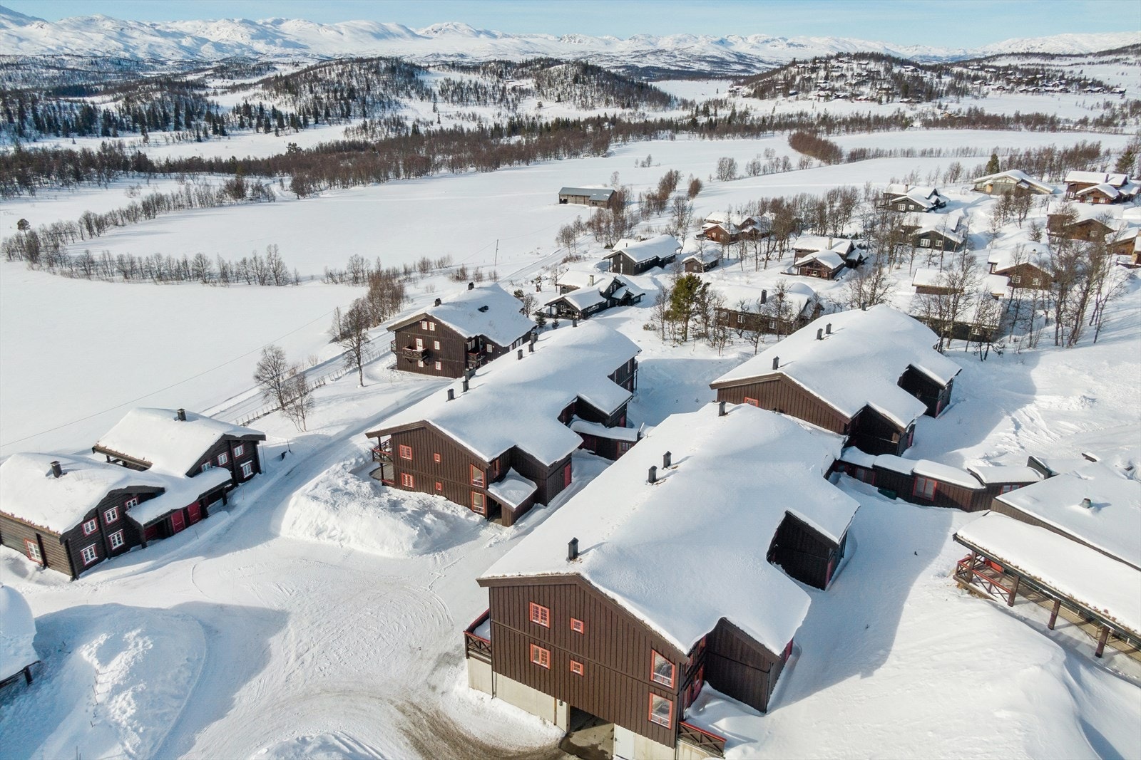 Flott beliggenhet med nydelig utsyn og langrenn rett utenfor døren. Galleribilde