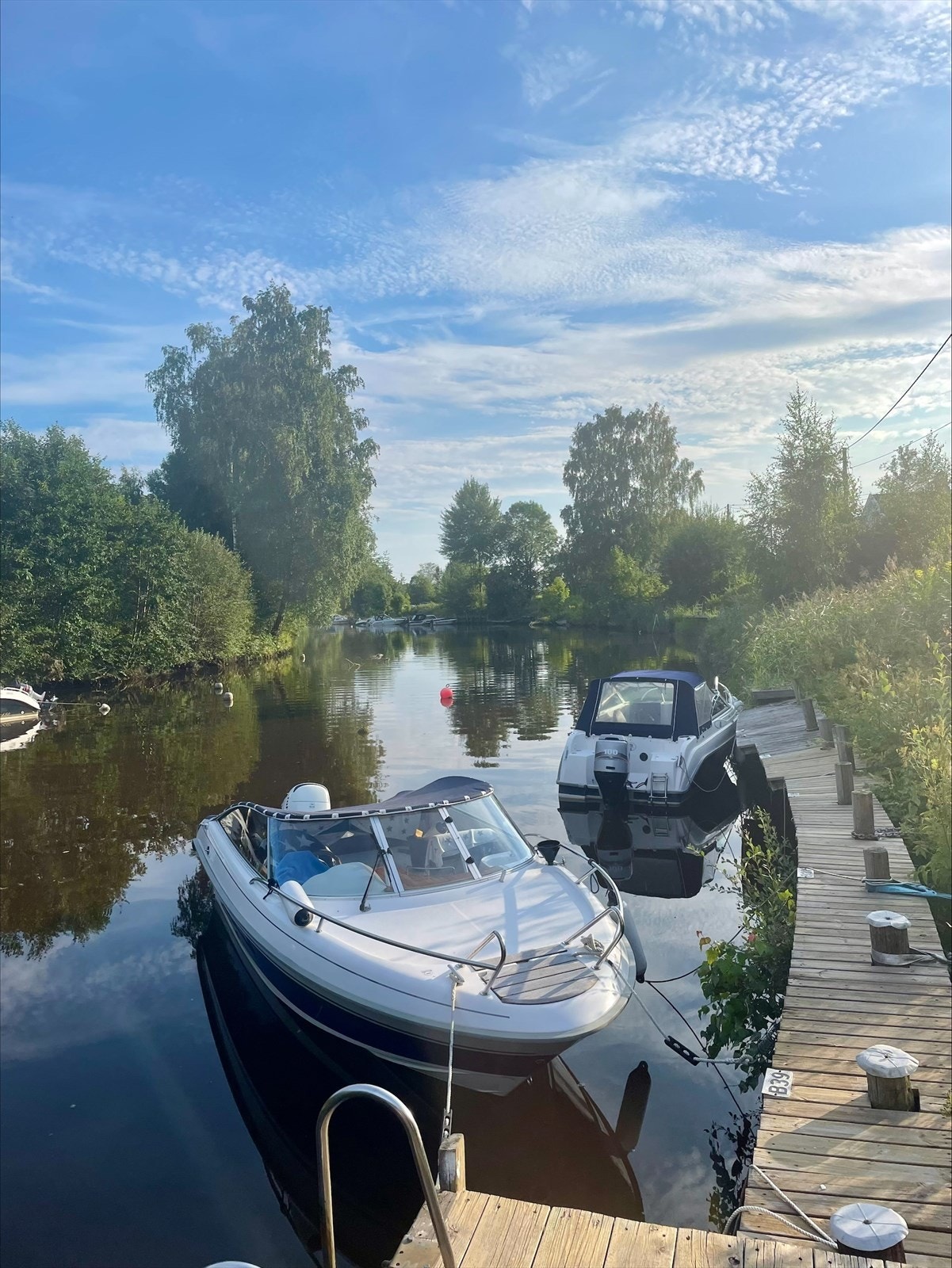 Private bilder - Brygge med båtplasser Galleribilde