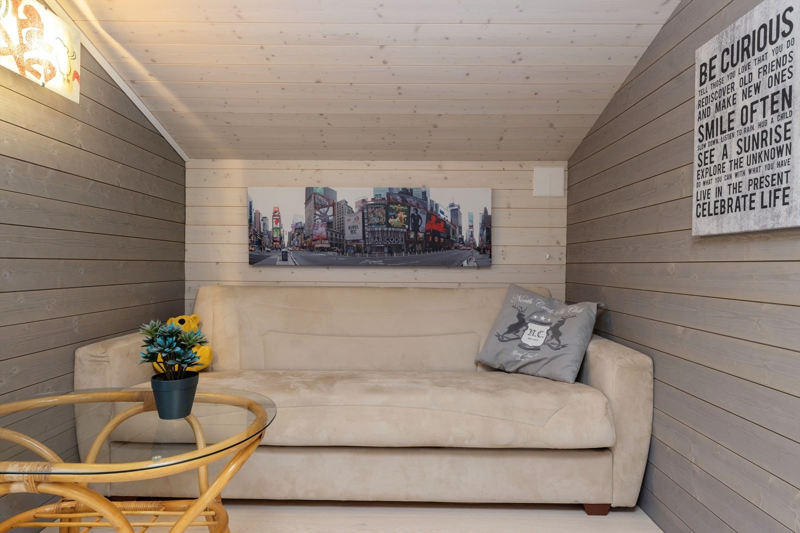 Ekstra rom brukes til stue (ikke byggesøkt) Galleribilde