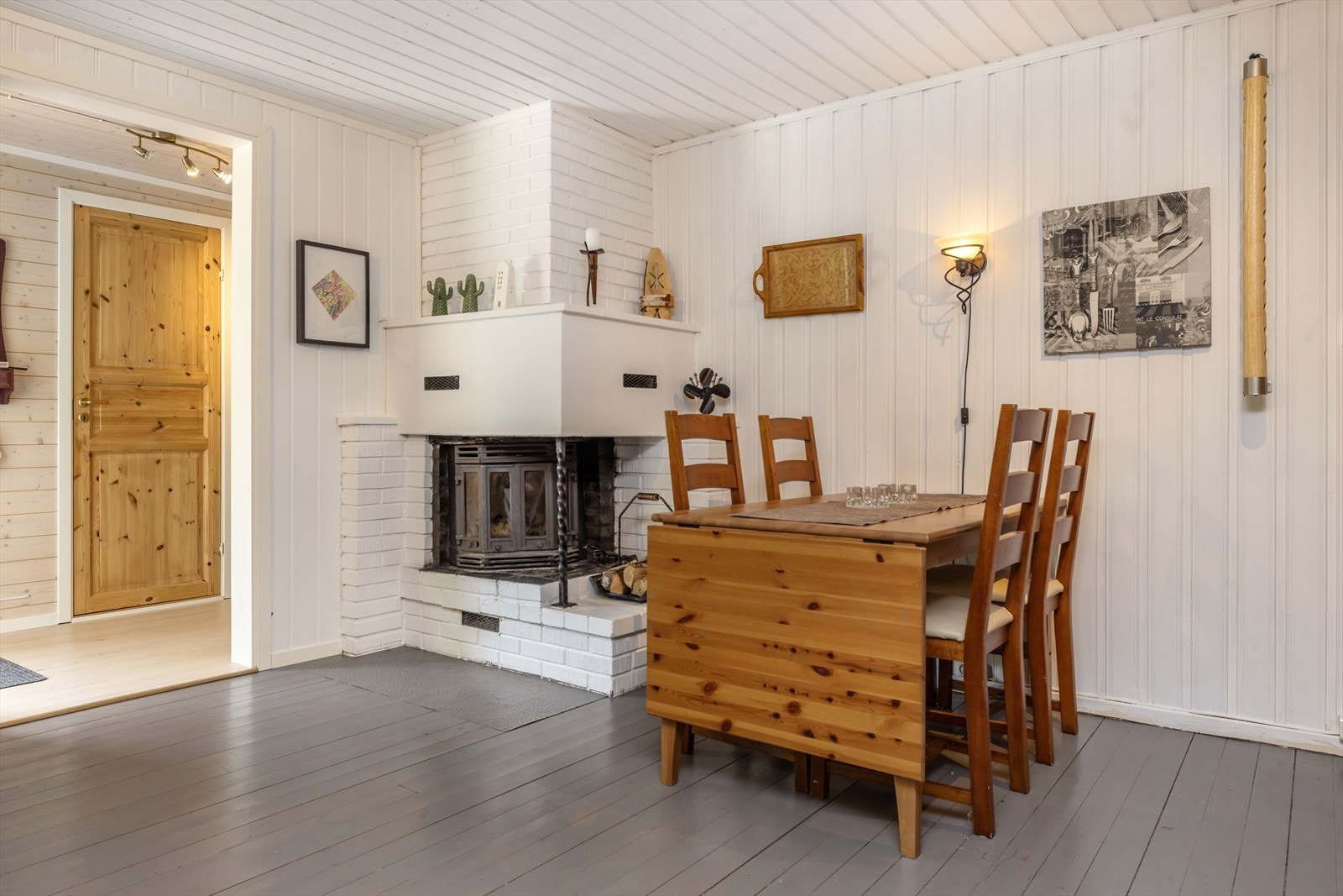 Peis i stue - spiseplass Galleribilde