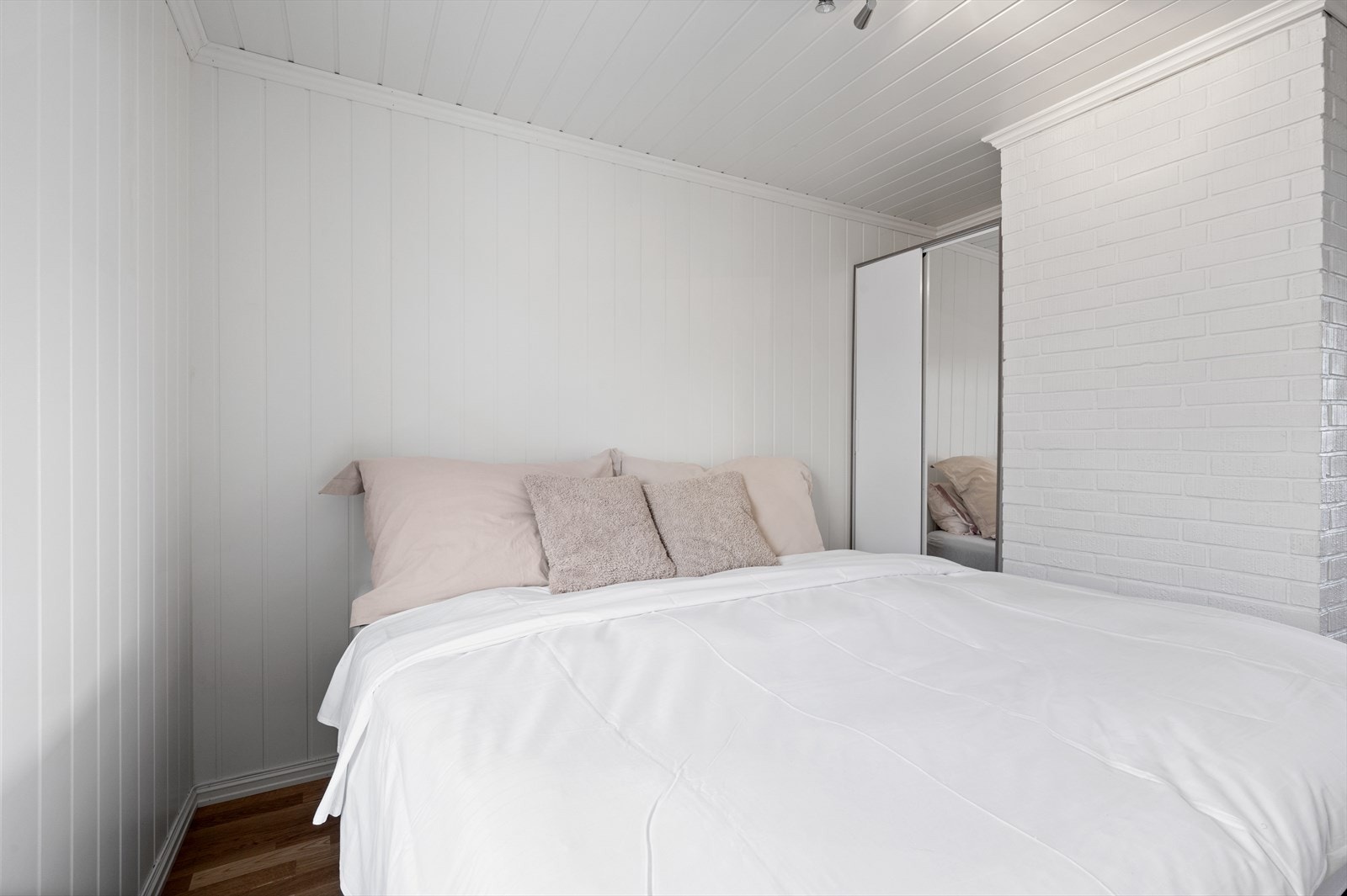 Det er garderobeskap Galleribilde