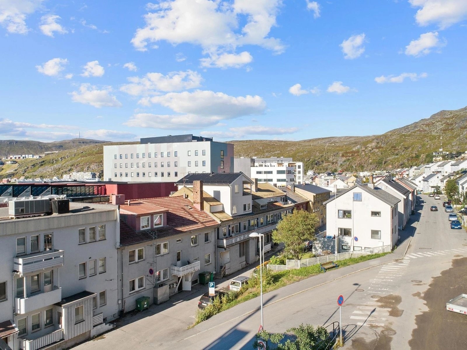 Oversiktsbilde mot fuglenes Galleribilde