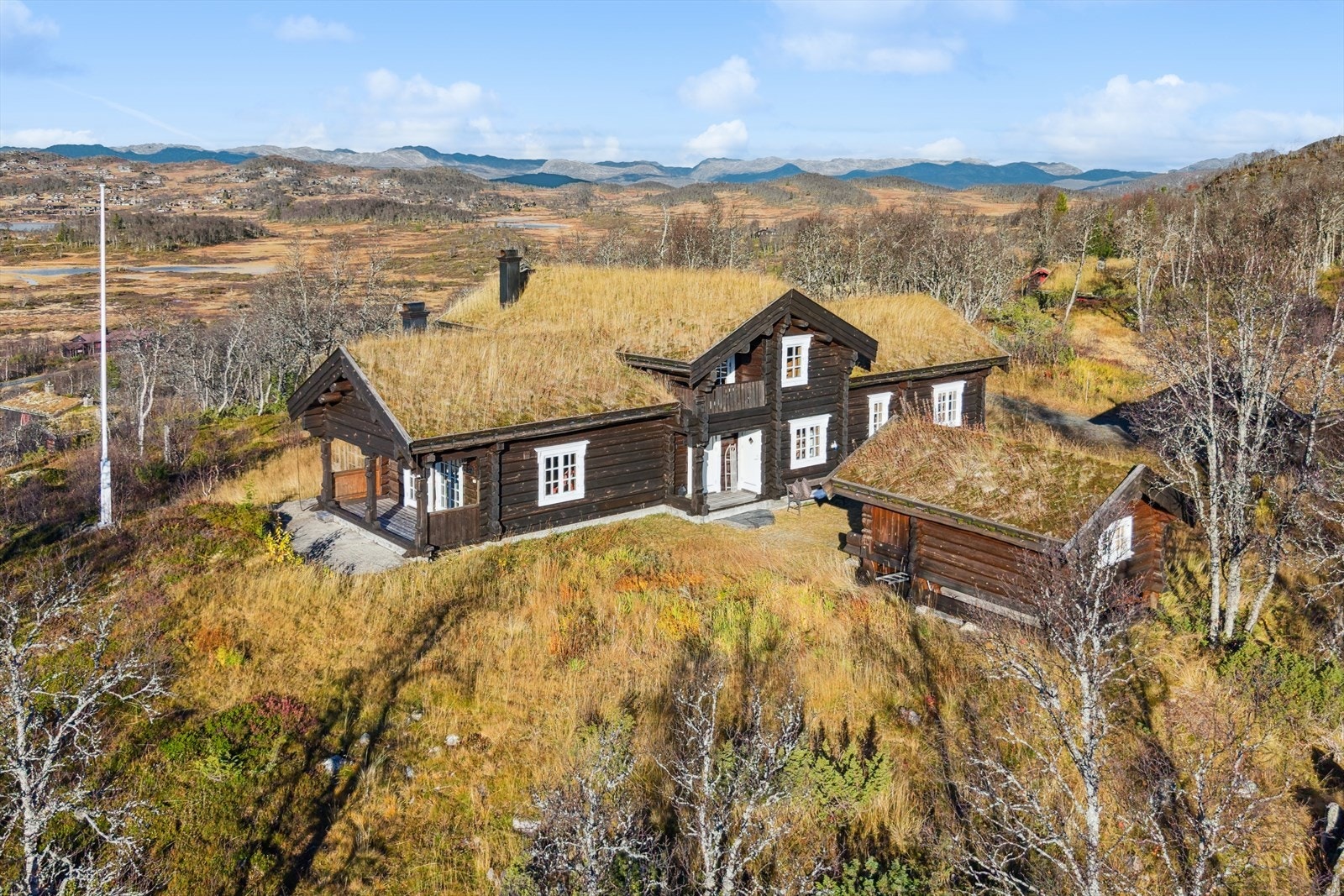 DNB eiendom v/ Jeanette Arnesen-Eriksrød har gleden av å presentere Svineglupvegen 83 Galleribilde