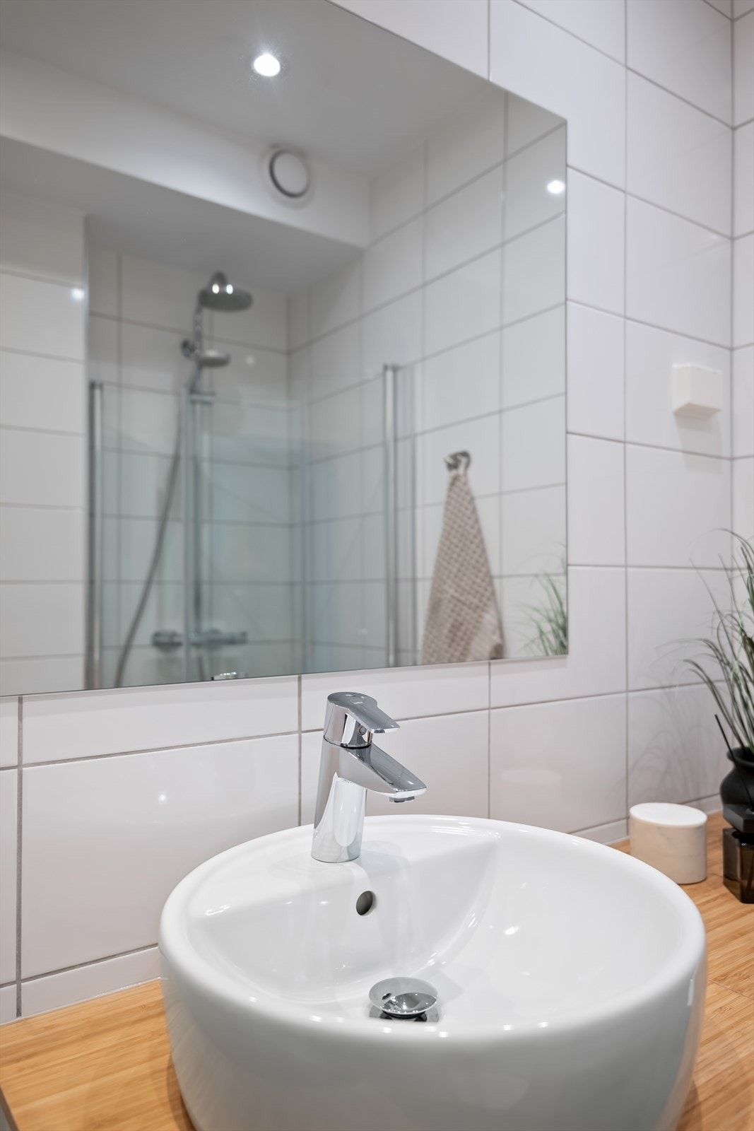 Badet ble oppusset i 2016 av tidligere eier. Det finnes dokumentasjon fra Dyktigehåndverkere datert 19.10.2016. Galleribilde