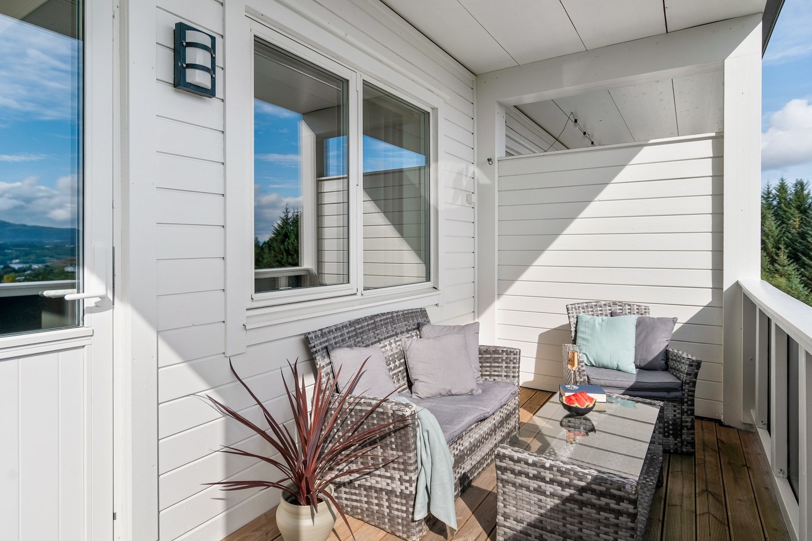 - Her kan sol og utsikt nytes - Galleribilde