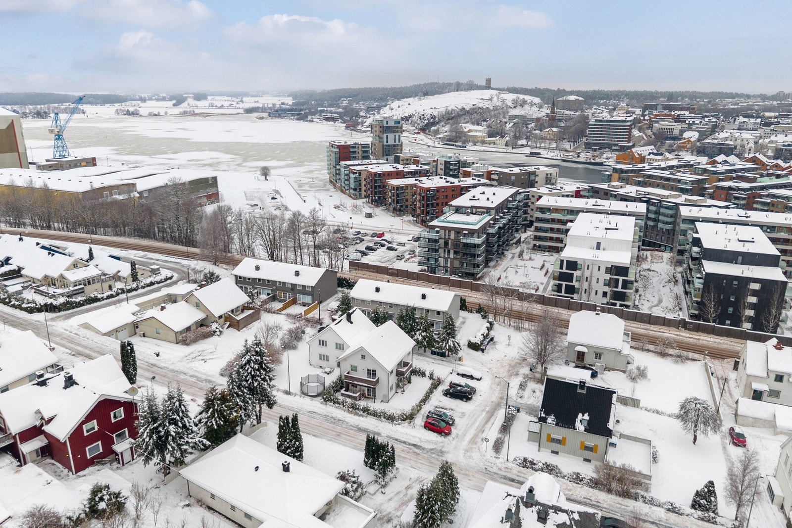 Leiligheten har en attraktiv beliggenhet i et populært og sjønært område på Kaldnes i Tønsberg kommune. Galleribilde