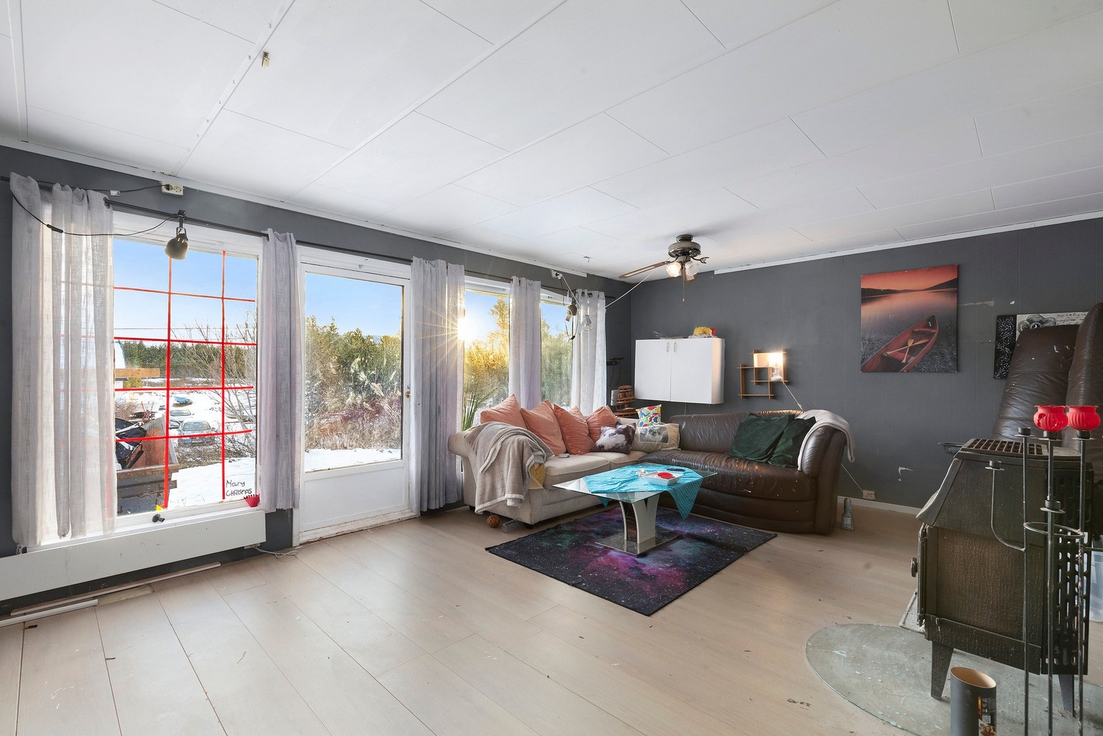 Stuen er på 25,5 kvm. Galleribilde