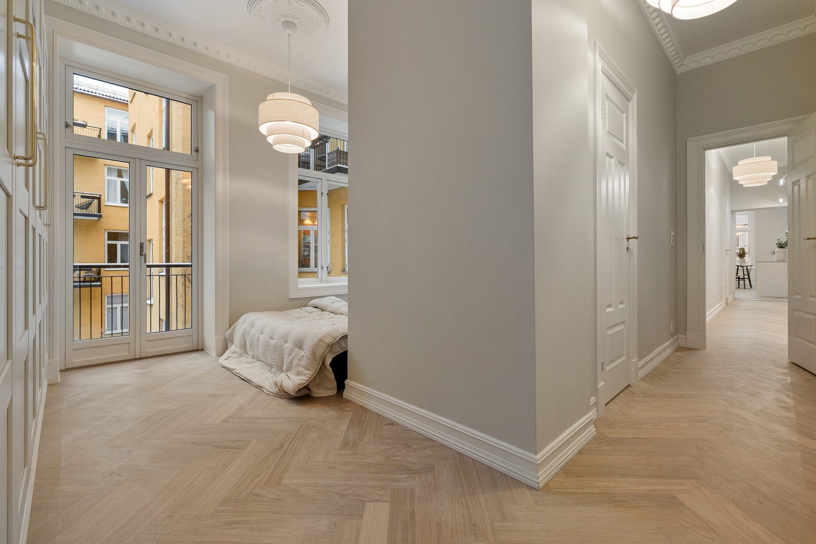 Soverom 2 vender også mot stille og rolig bakgård. Galleribilde