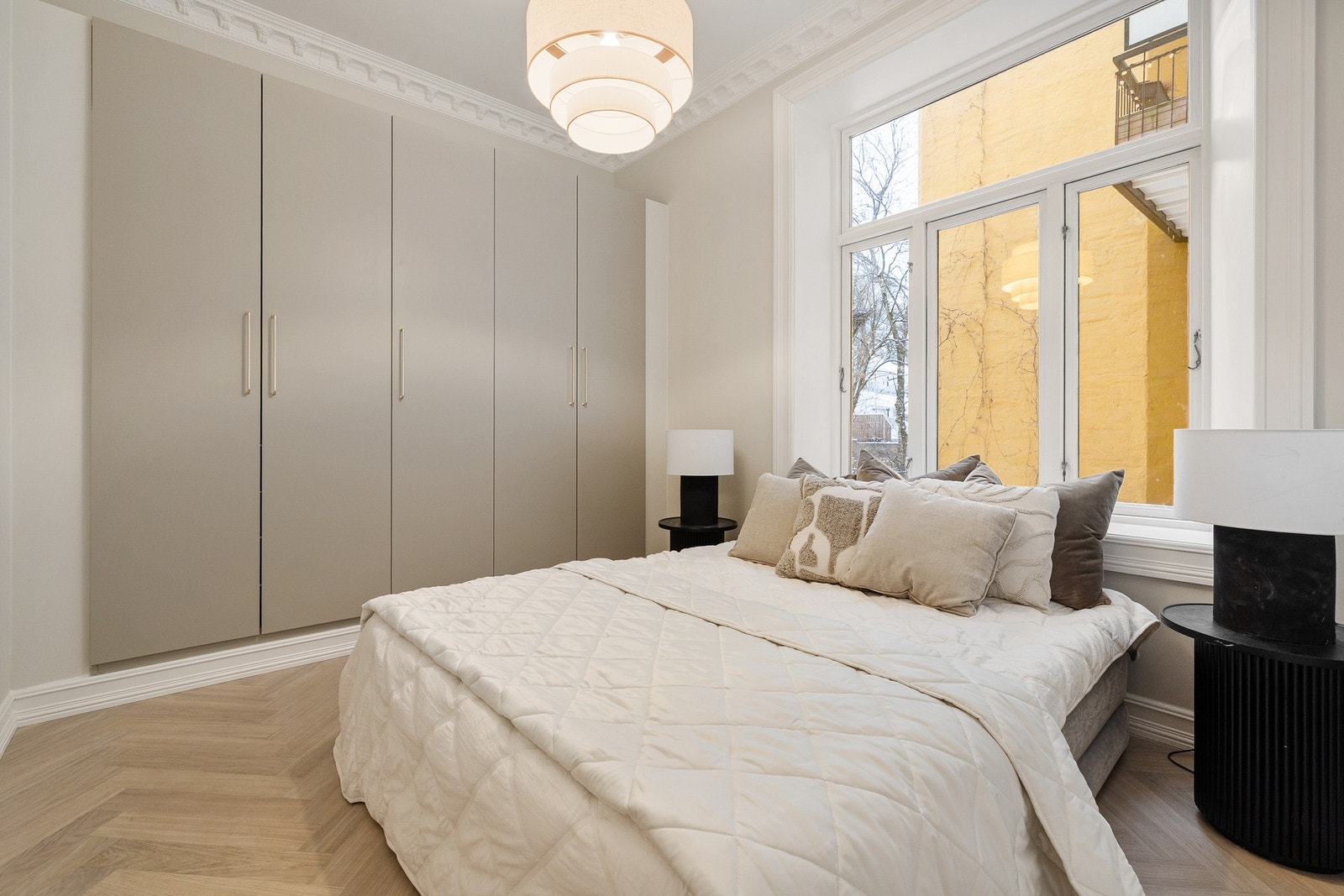 Lekre, innebygde skap. Galleribilde