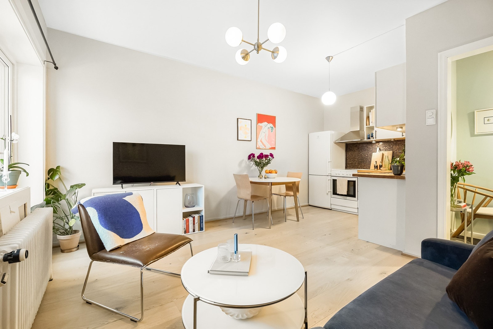 En delikat og arealeffektiv 2-roms leilighet i grønne og idylliske omgivelser ved Akerselva, midt på populære Sagene. Galleribilde