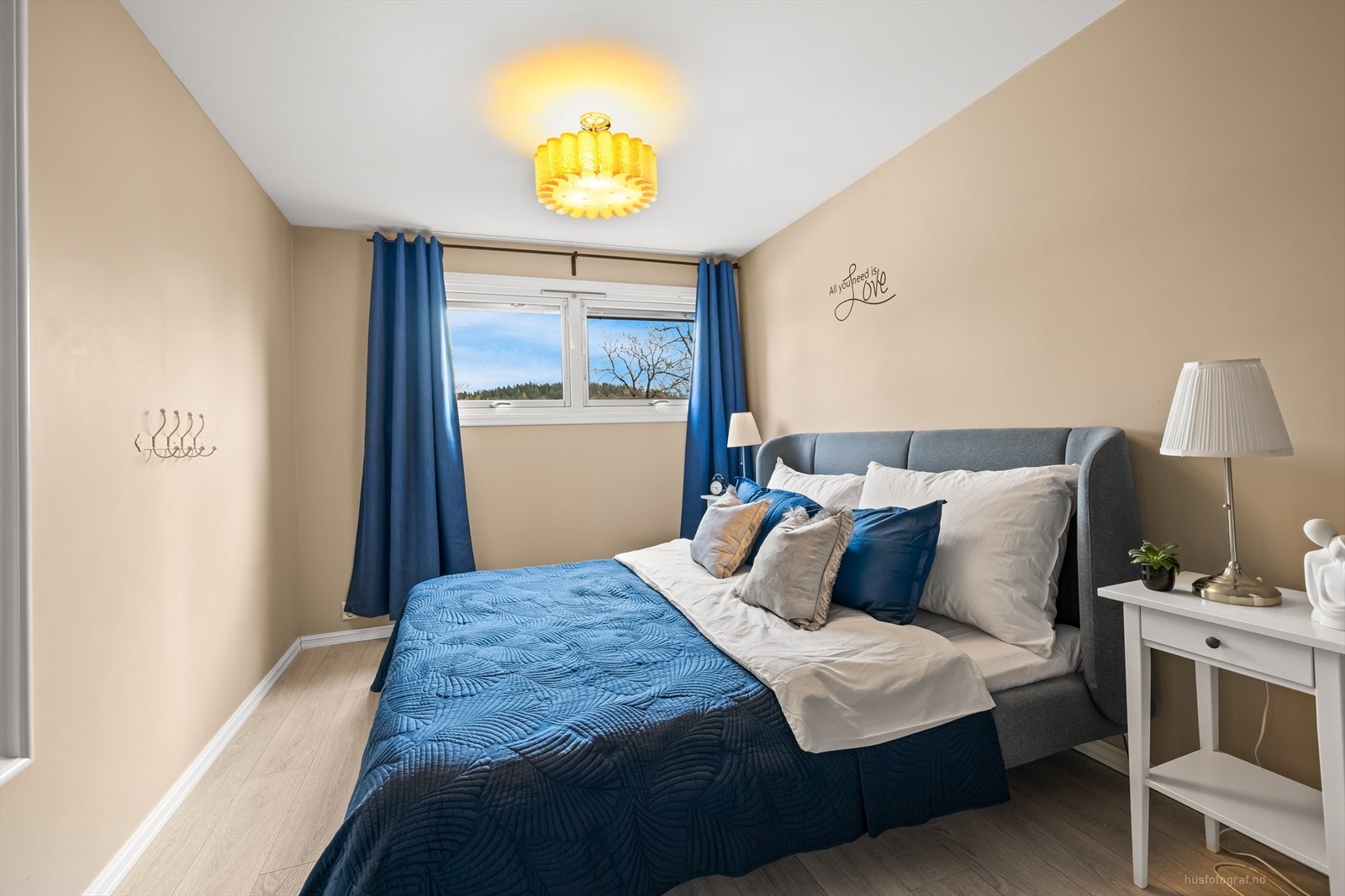 2. etasje har 3 gode soverom. Galleribilde